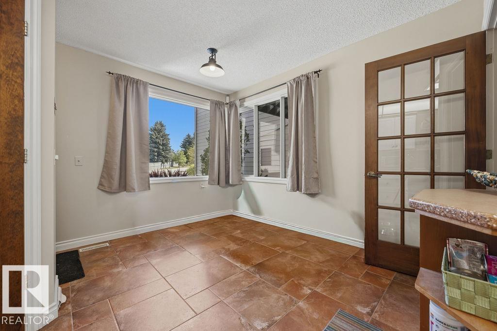 Photo 8 at 665 Woodbridge Way, Woodbridge Farms, Sherwood Park