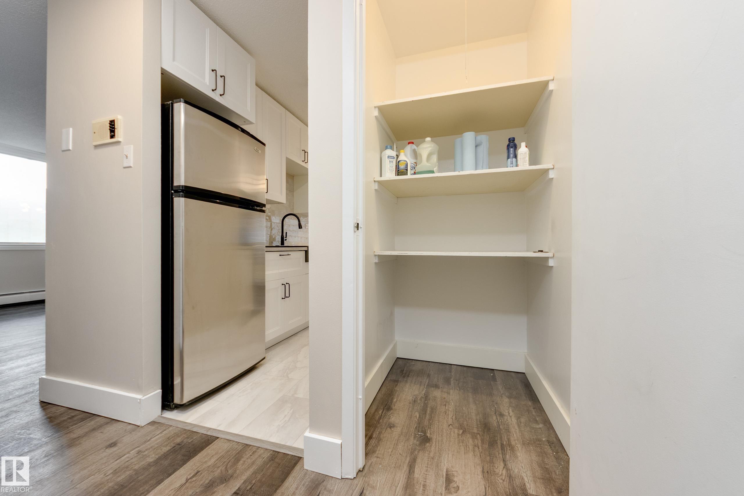 Photo 22 at 103 - 9930 113 Street NW, Wîhkwêntôwin, Edmonton