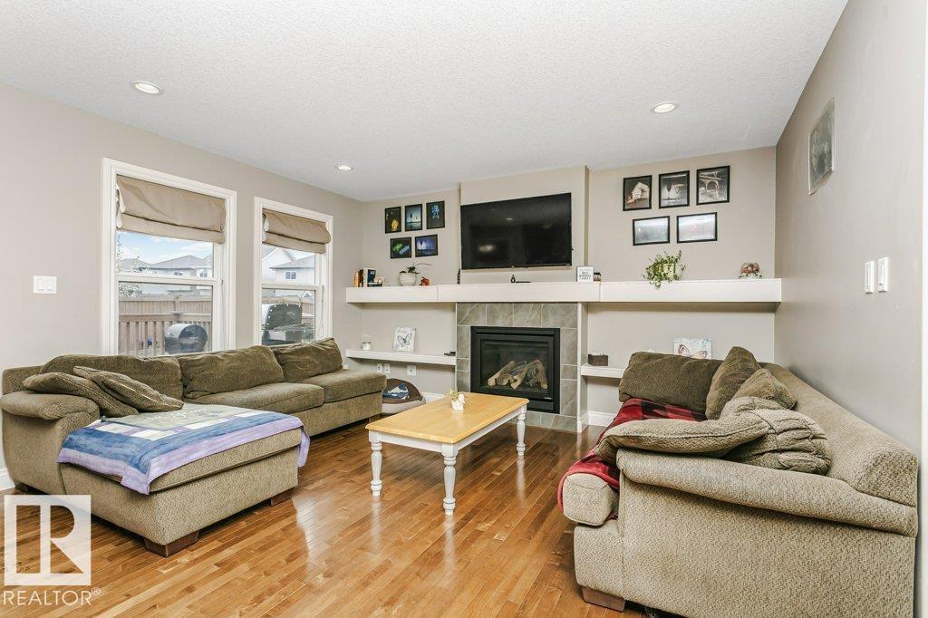https://zimg.paragon.ice.com/ParagonImages/Property/PM/RAE/225402233/14/0/0/9124eb417af5faca7d1dd09592945905/1/80d58edd974fa98cc0d99a8e65753800/225402233-81b34b41-5f0a-42a2-9a16-df8841062fc6.JPG