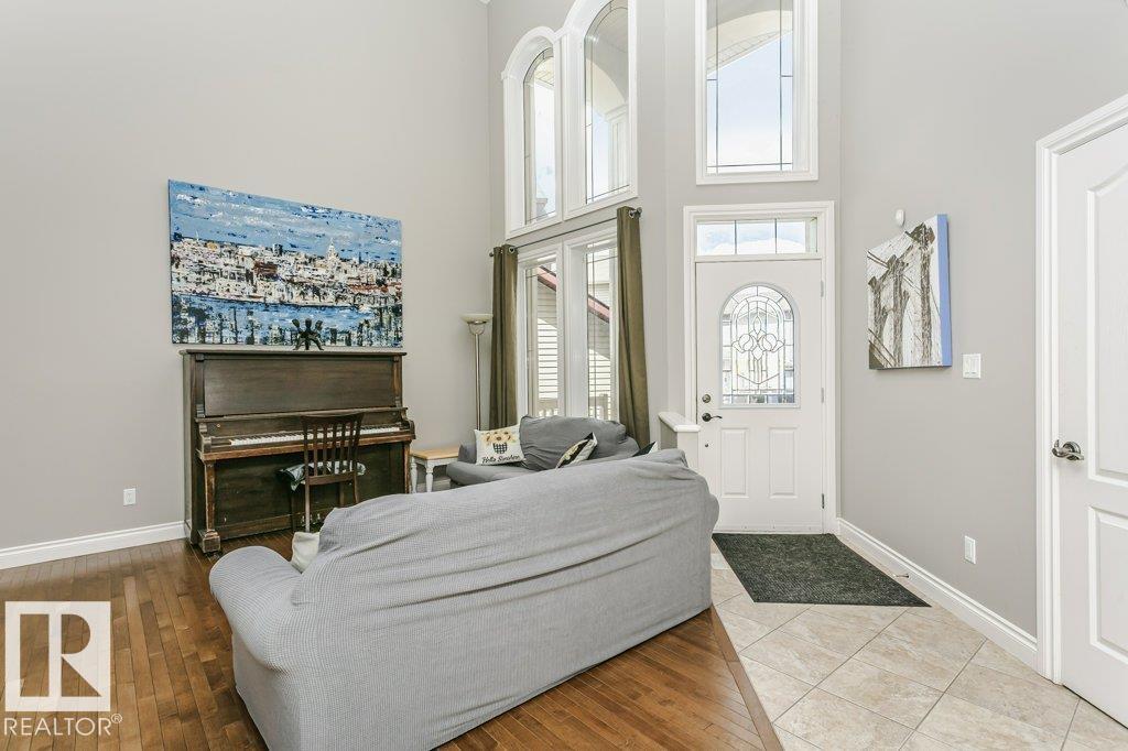 Picture for 3339 21 AV NW