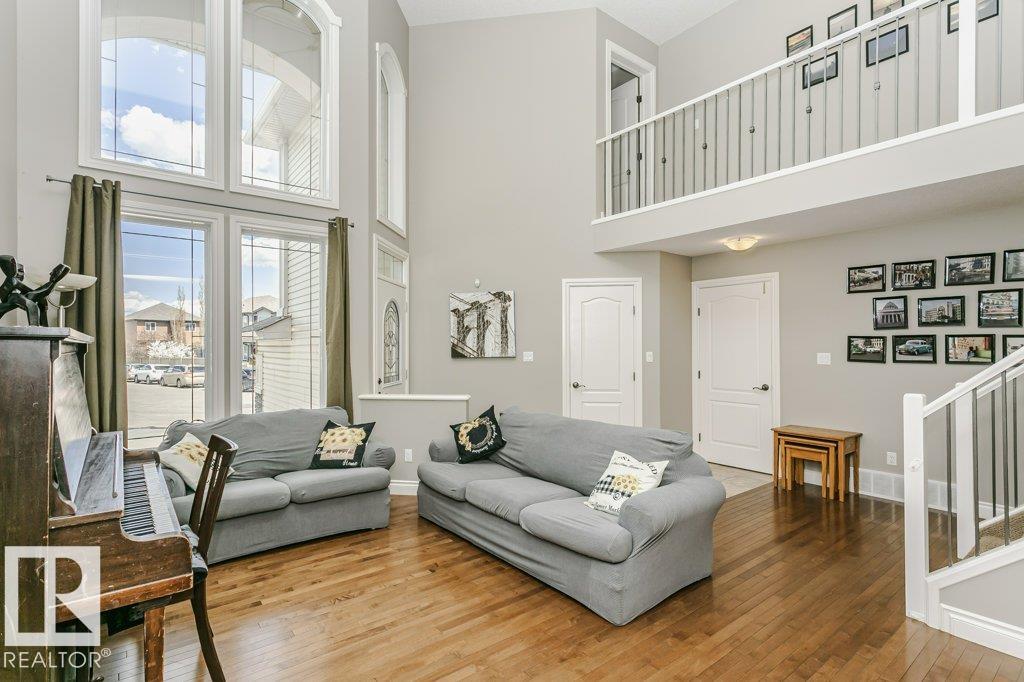 Picture for 3339 21 AV NW