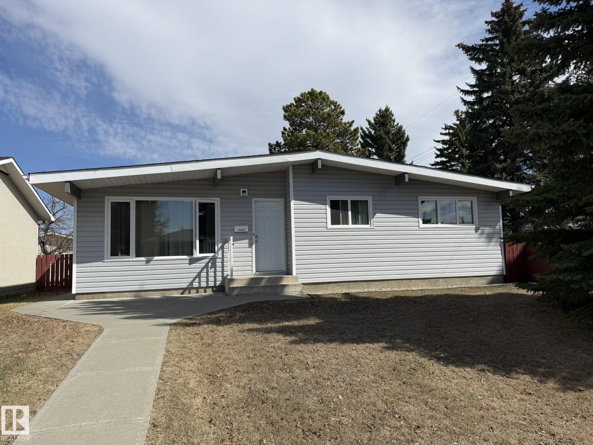 13437 118 Street NW, Kensington, Edmonton