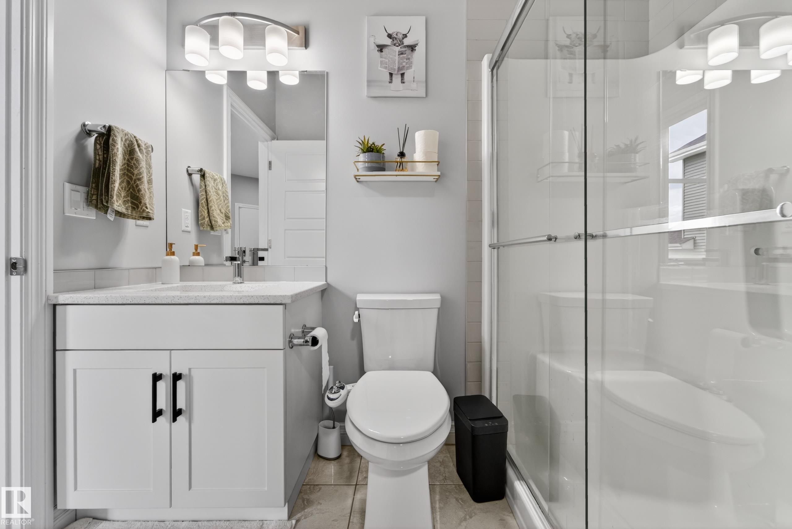 https://zimg.paragon.ice.com/ParagonImages/Property/PM/RAE/225402237/15/0/0/3c82919bf5f43c268b9fddce81876496/1/d201d81a0a1644bd940303549f34ea7a/225402237-c327b94d-627f-4048-963e-6aca750cc98e.JPG