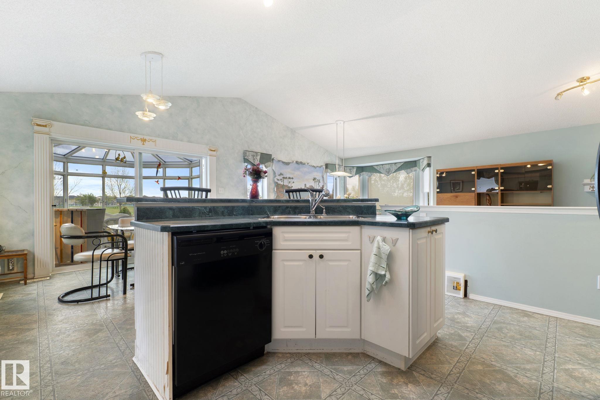 Photo 8 at 9315 162 Avenue NW, Eaux Claires, Edmonton