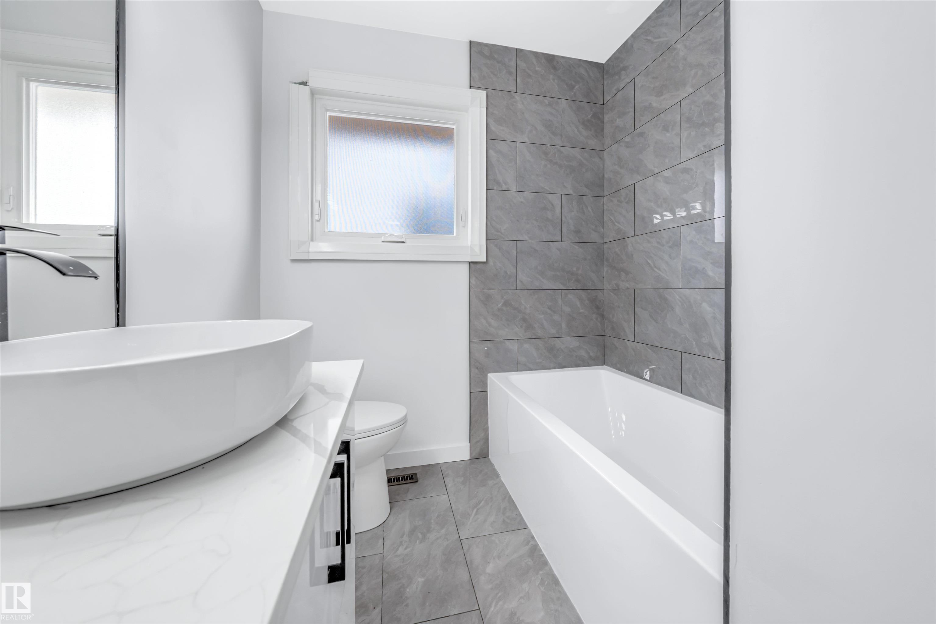 Photo 16 at 4238 117 Avenue NW, Beverly Heights, Edmonton