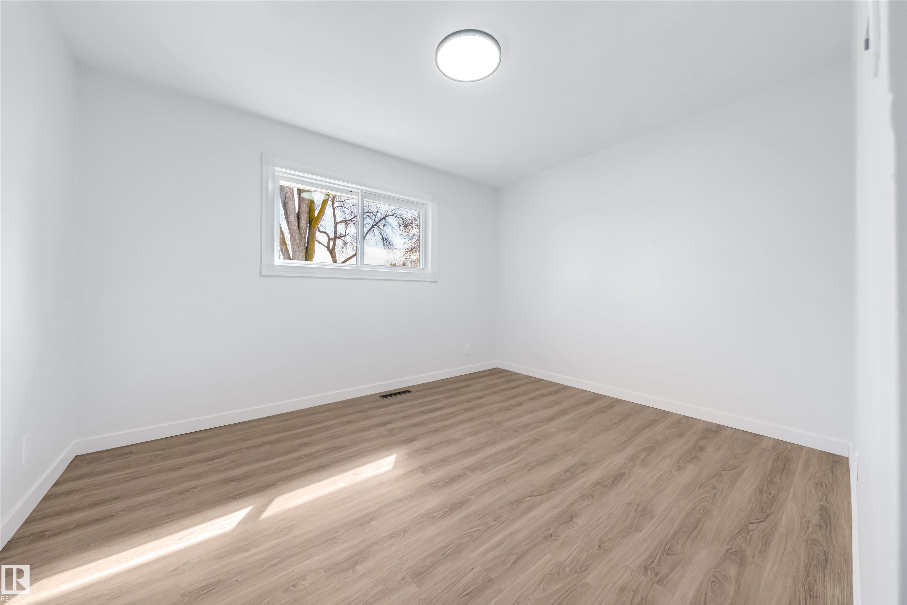 Photo 17 at 4238 117 Avenue NW, Beverly Heights, Edmonton