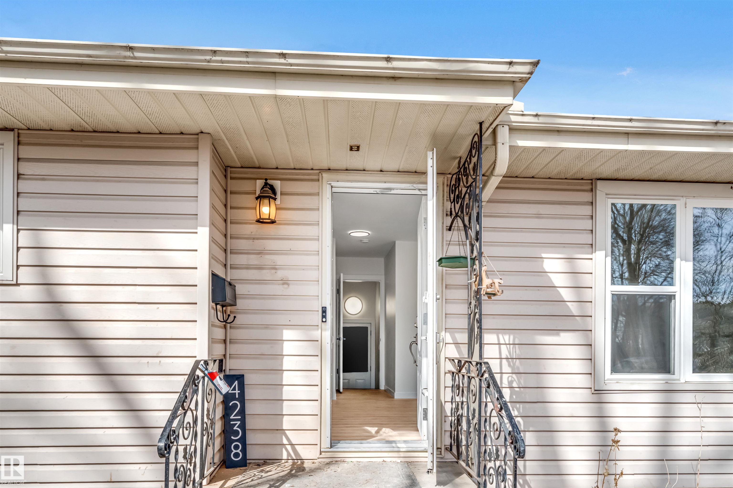 4238 117 Avenue NW, Beverly Heights, Edmonton