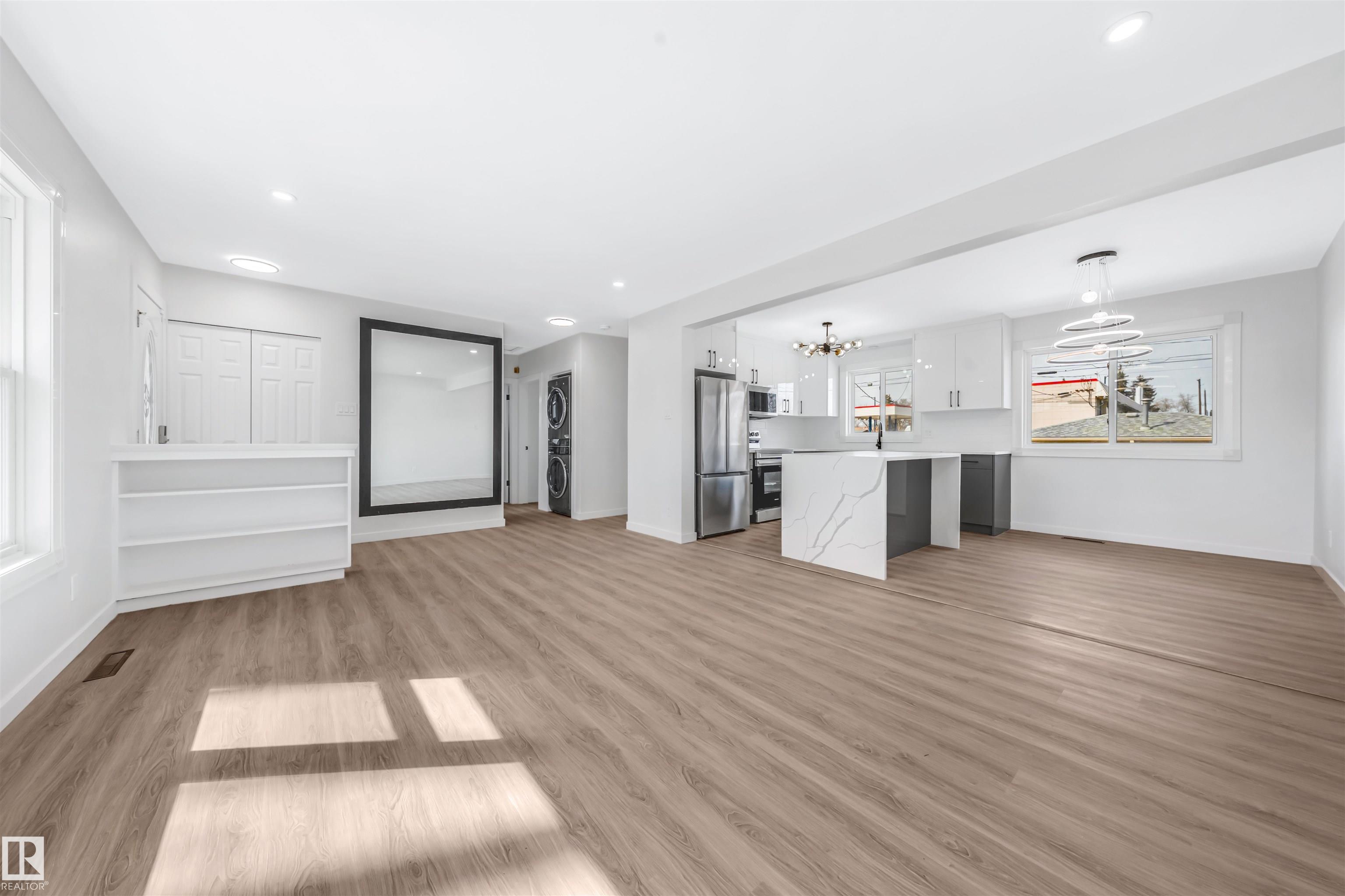Photo 7 at 4238 117 Avenue NW, Beverly Heights, Edmonton