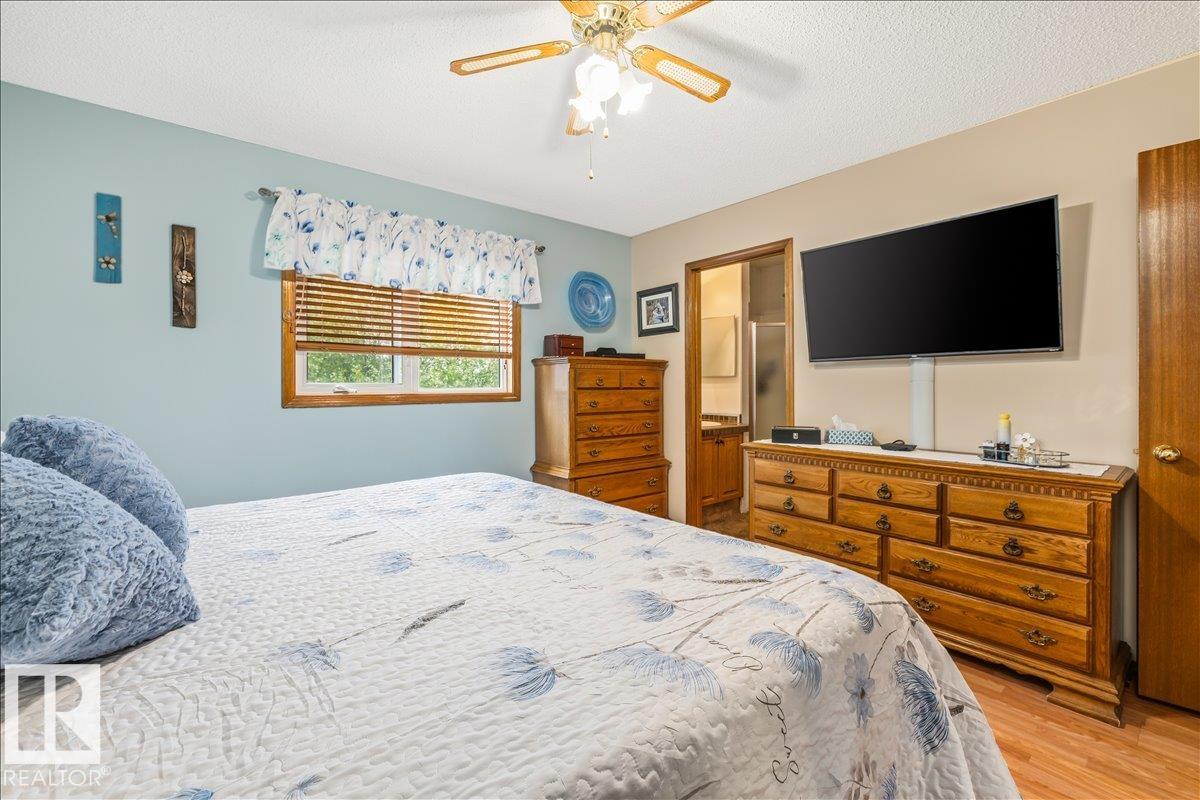 Photo 14 at 5611 152b Avenue NW, Casselman, Edmonton