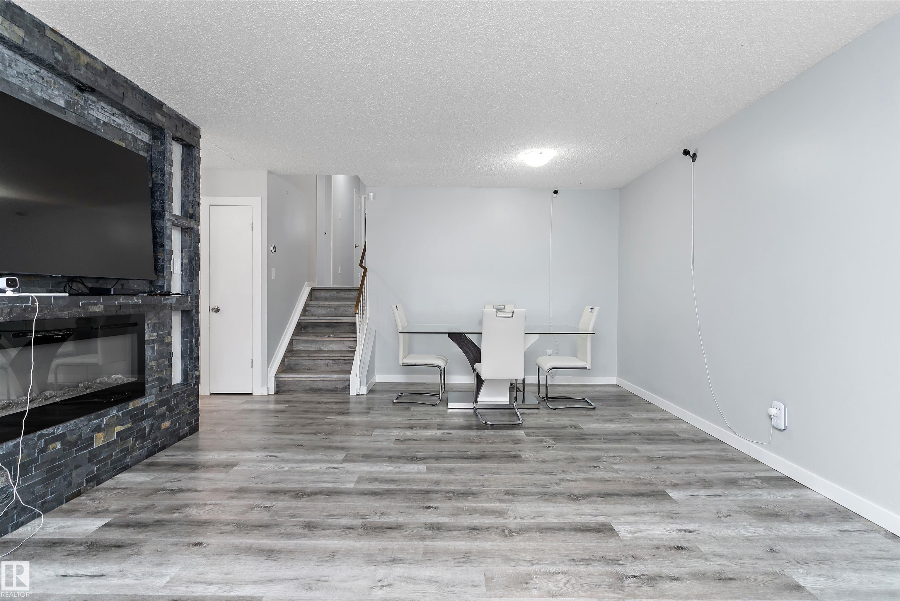Picture for 3214 71 ST NW