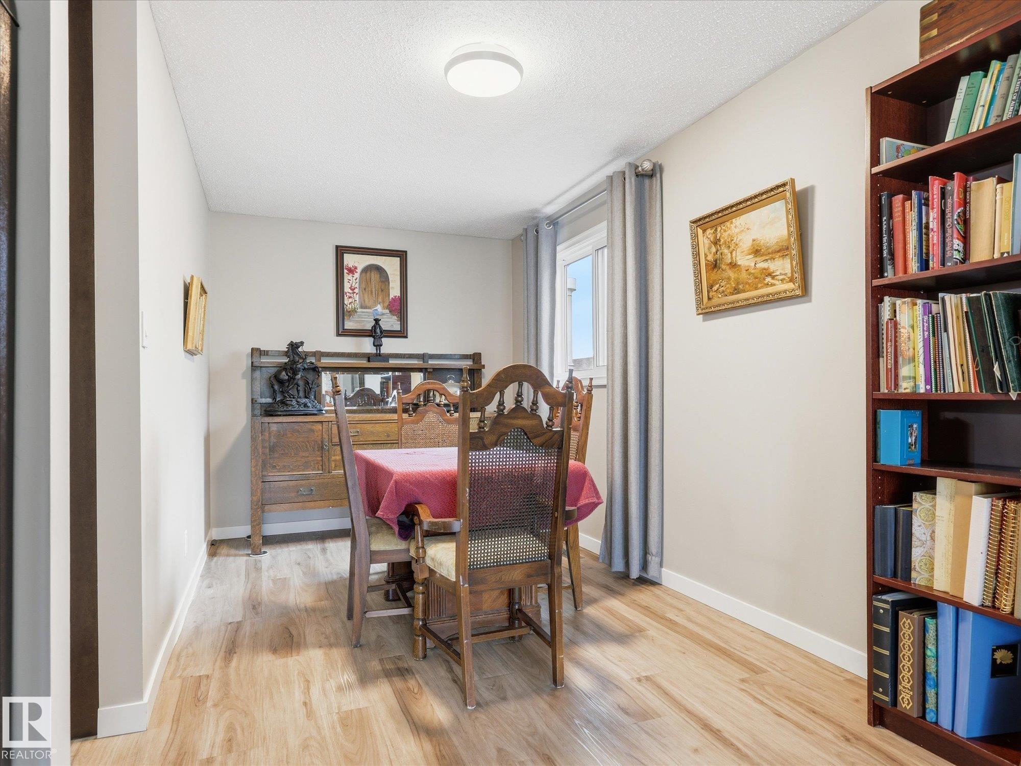 Photo 8 at 18627 62a Avenue NW, Ormsby Place, Edmonton