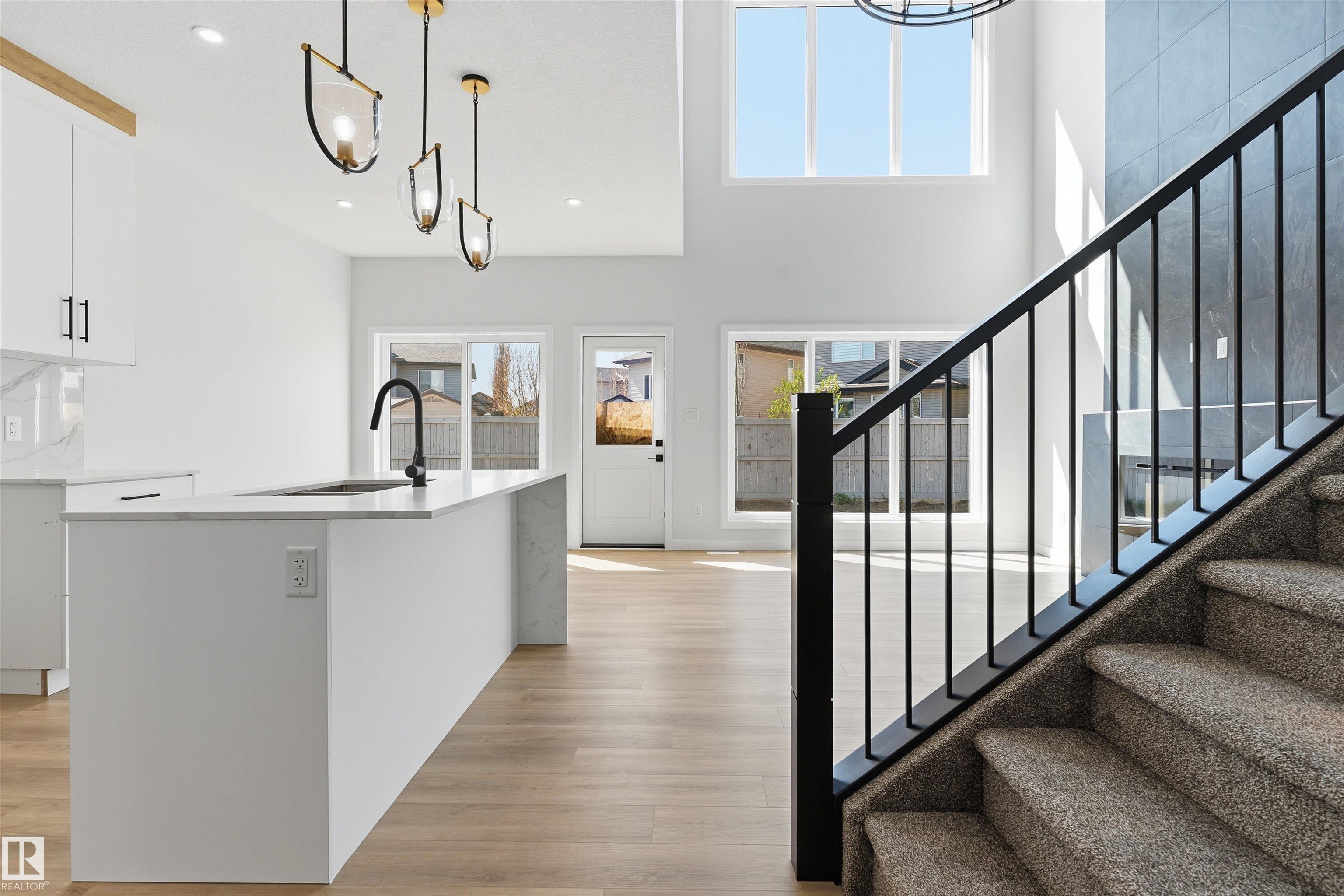 Picture for 8727 181 AV NW