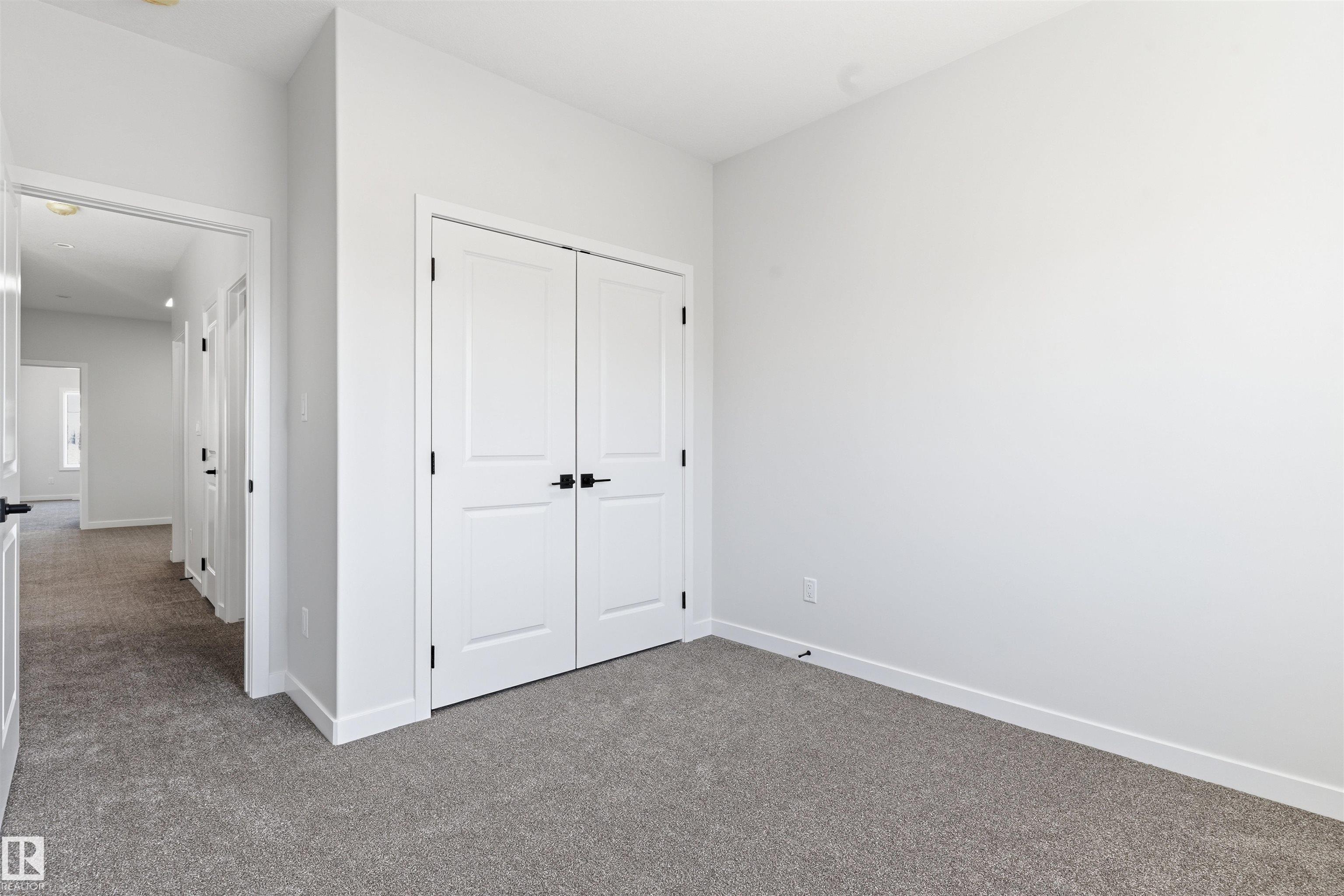https://zimg.paragon.ice.com/ParagonImages/Property/PM/RAE/225402267/25/0/0/6fa28106b1b5be08745104277f45214e/1/02bcf271bfd4de7e5f5d7c3a27f80b32/225402267-f2a7335c-4261-423a-a2e5-4811c0f2247d.JPG