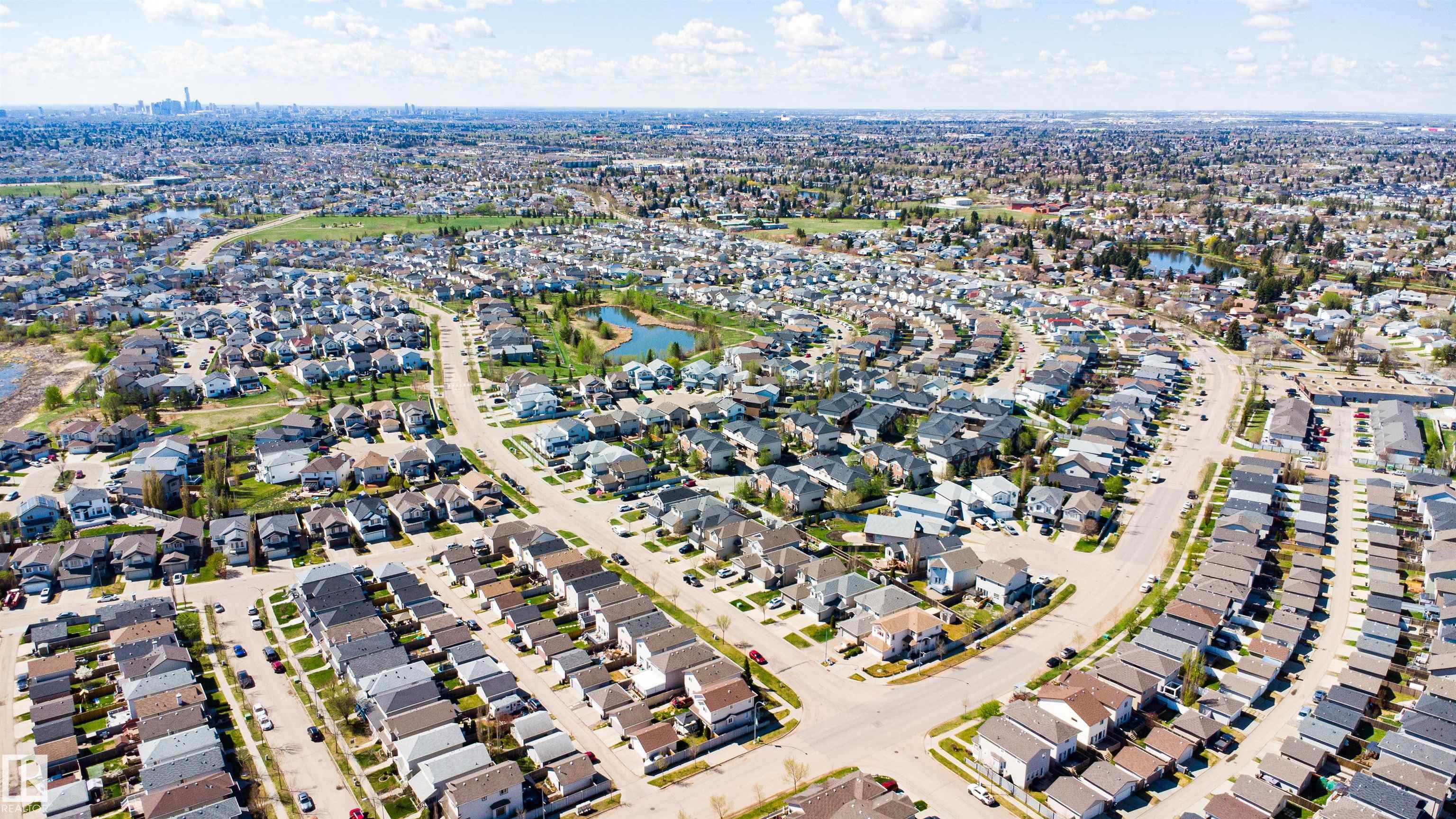 https://zimg.paragon.ice.com/ParagonImages/Property/PM/RAE/225402267/32/0/0/ec3ca64a5b547253529dcf5258e1dac1/1/02bcf271bfd4de7e5f5d7c3a27f80b32/225402267-421ebda1-5456-42ad-a0a5-981be600ccc7.JPG