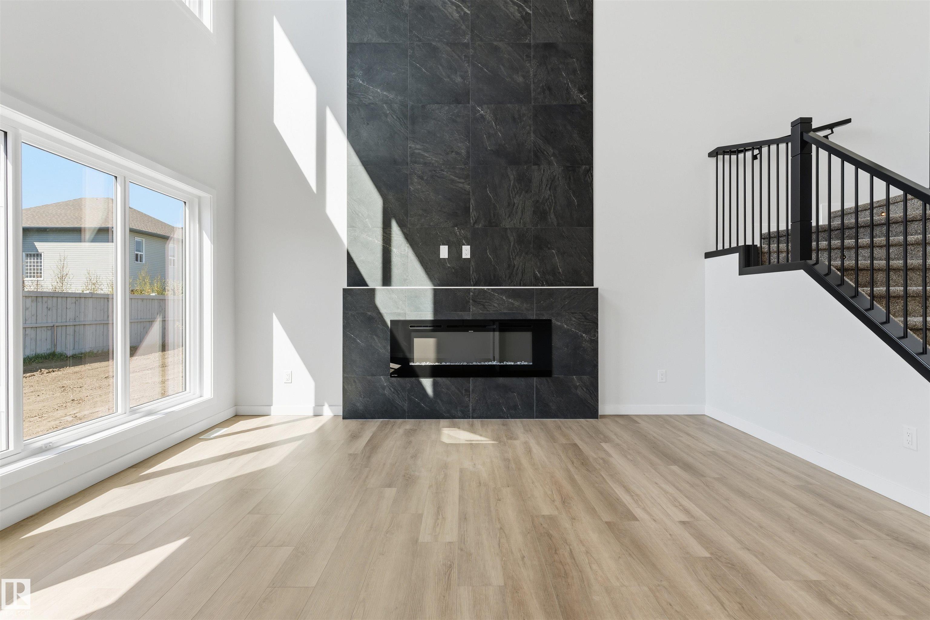 Picture for 8727 181 AV NW