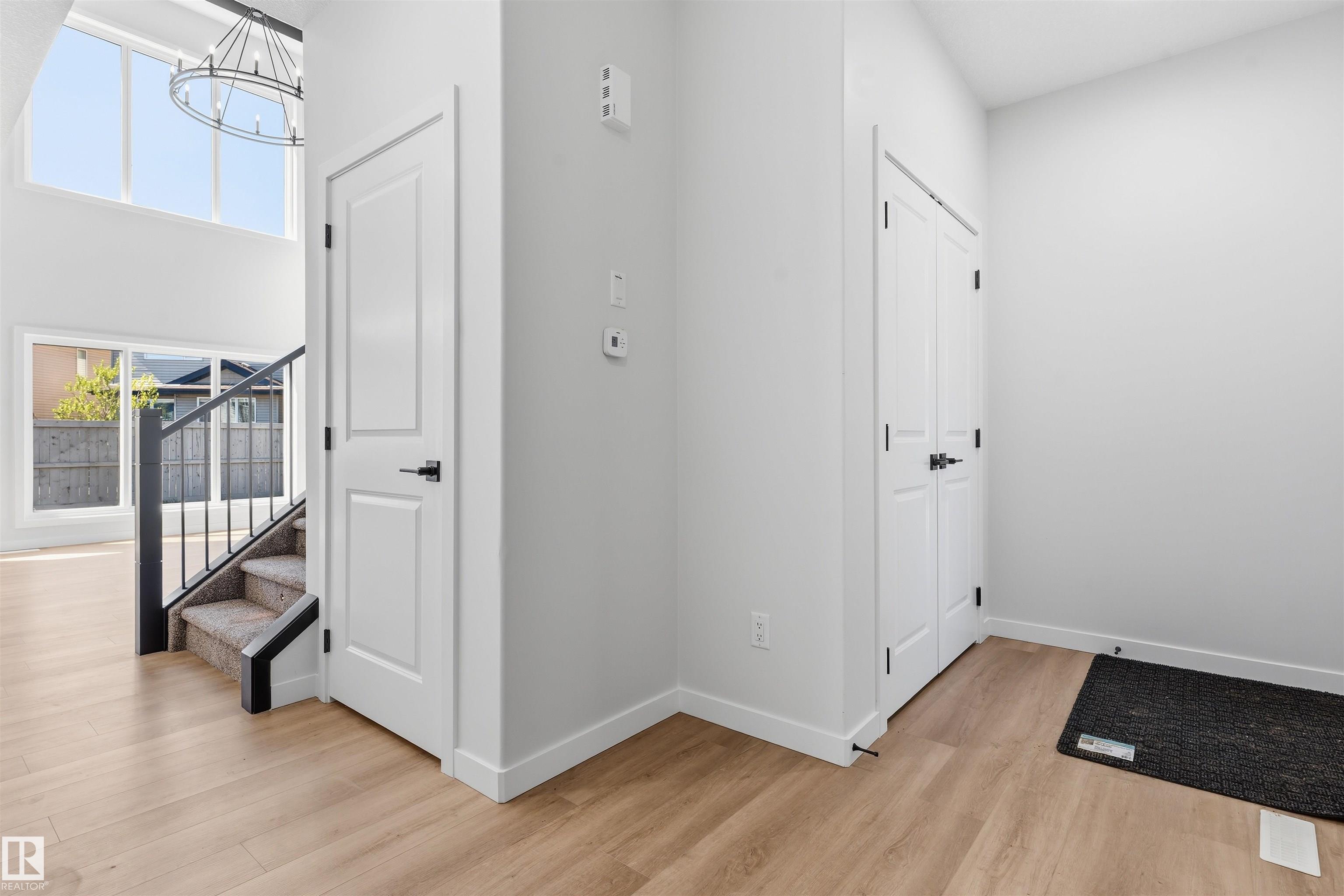https://zimg.paragon.ice.com/ParagonImages/Property/PM/RAE/225402267/7/0/0/0b9cef53197f529b40b66033e1470bab/1/02bcf271bfd4de7e5f5d7c3a27f80b32/225402267-7bc15dc7-0e89-4611-8582-1afd4ba57f36.JPG