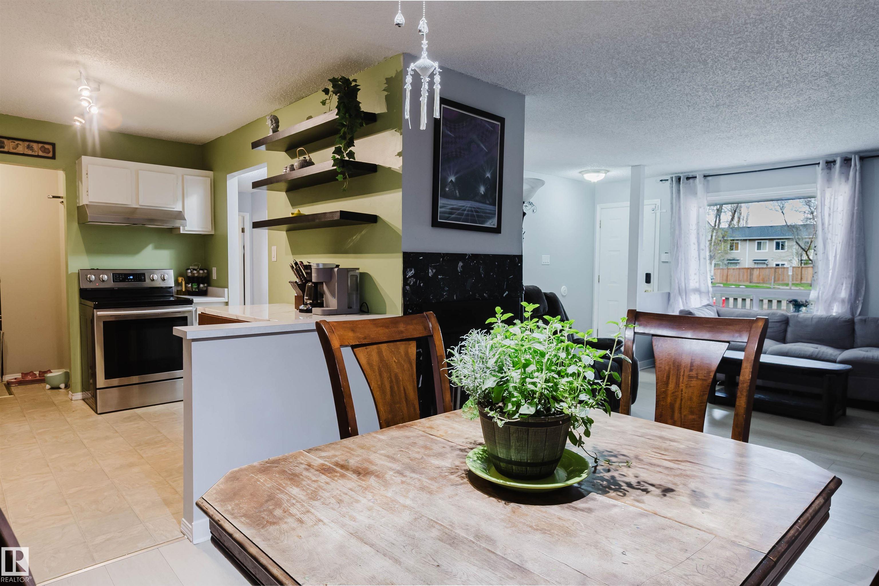 Photo 9 at 15017 26 Street NW, Fraser, Edmonton