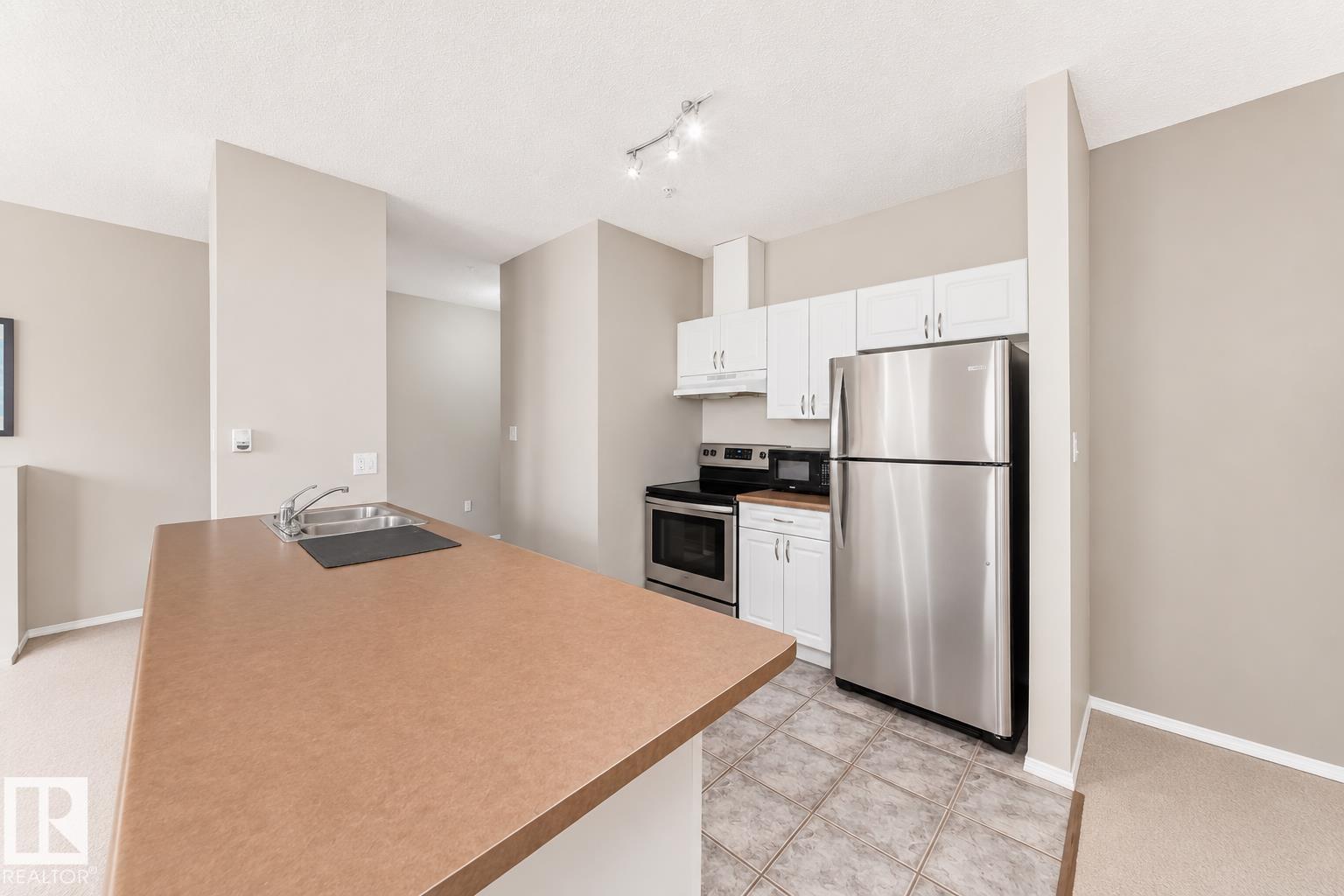 Photo 6 at 601 - 9919 105 Street NW, Downtown, Edmonton