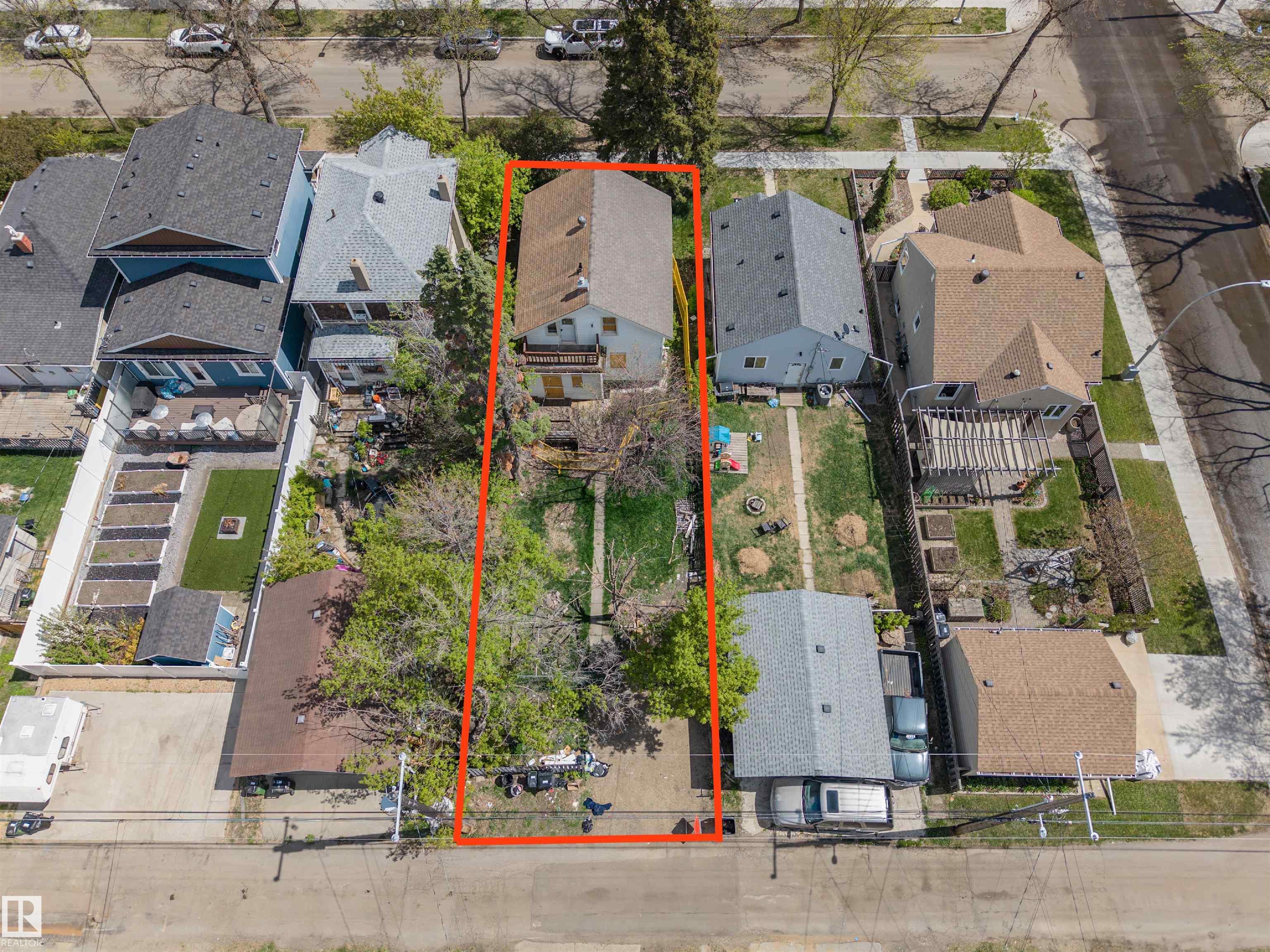 Photo 22 at 11608 93 Street NW, Alberta Avenue, Edmonton
