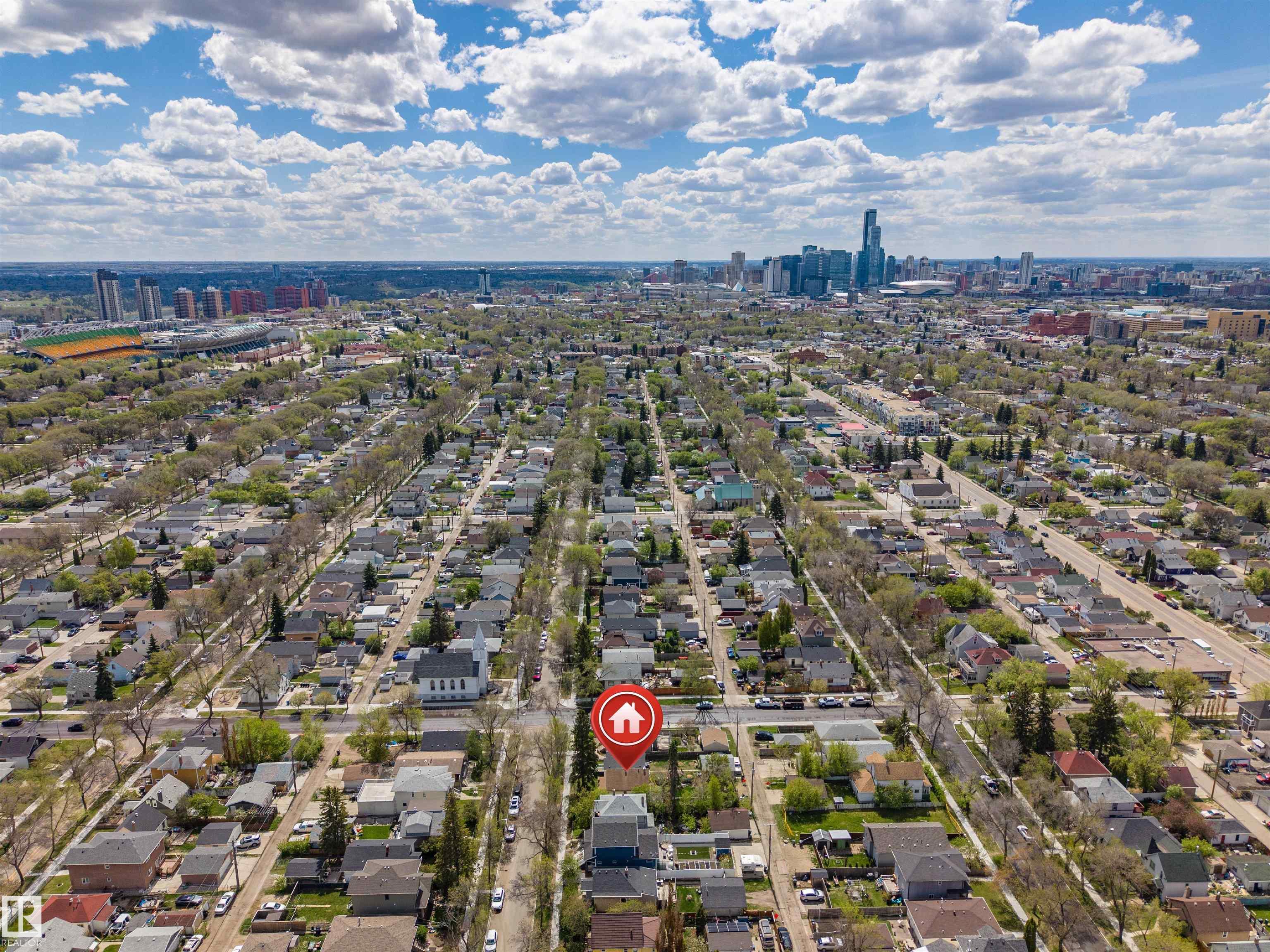 Photo 32 at 11608 93 Street NW, Alberta Avenue, Edmonton