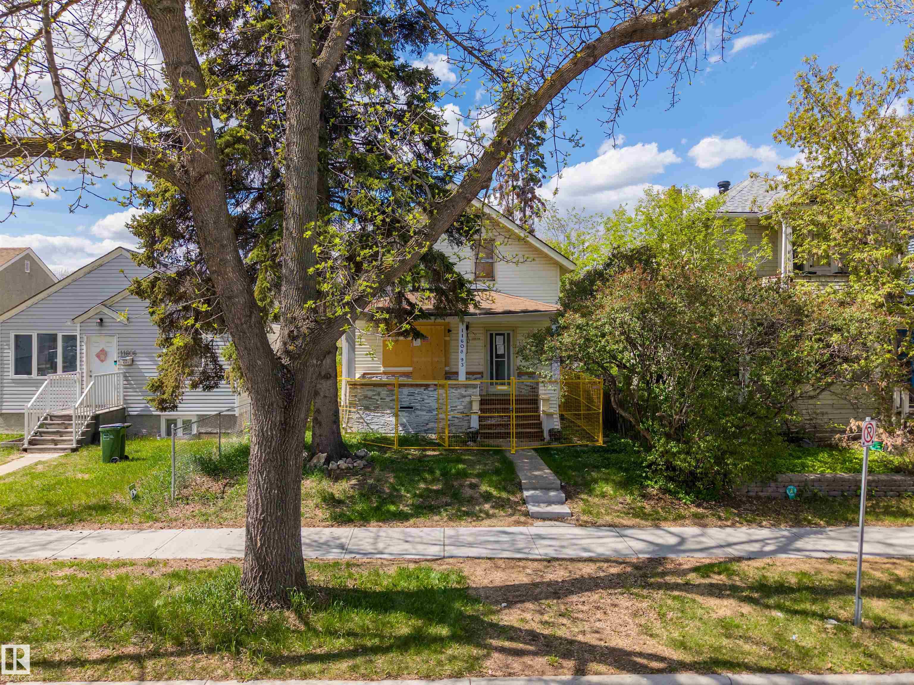 Photo 33 at 11608 93 Street NW, Alberta Avenue, Edmonton