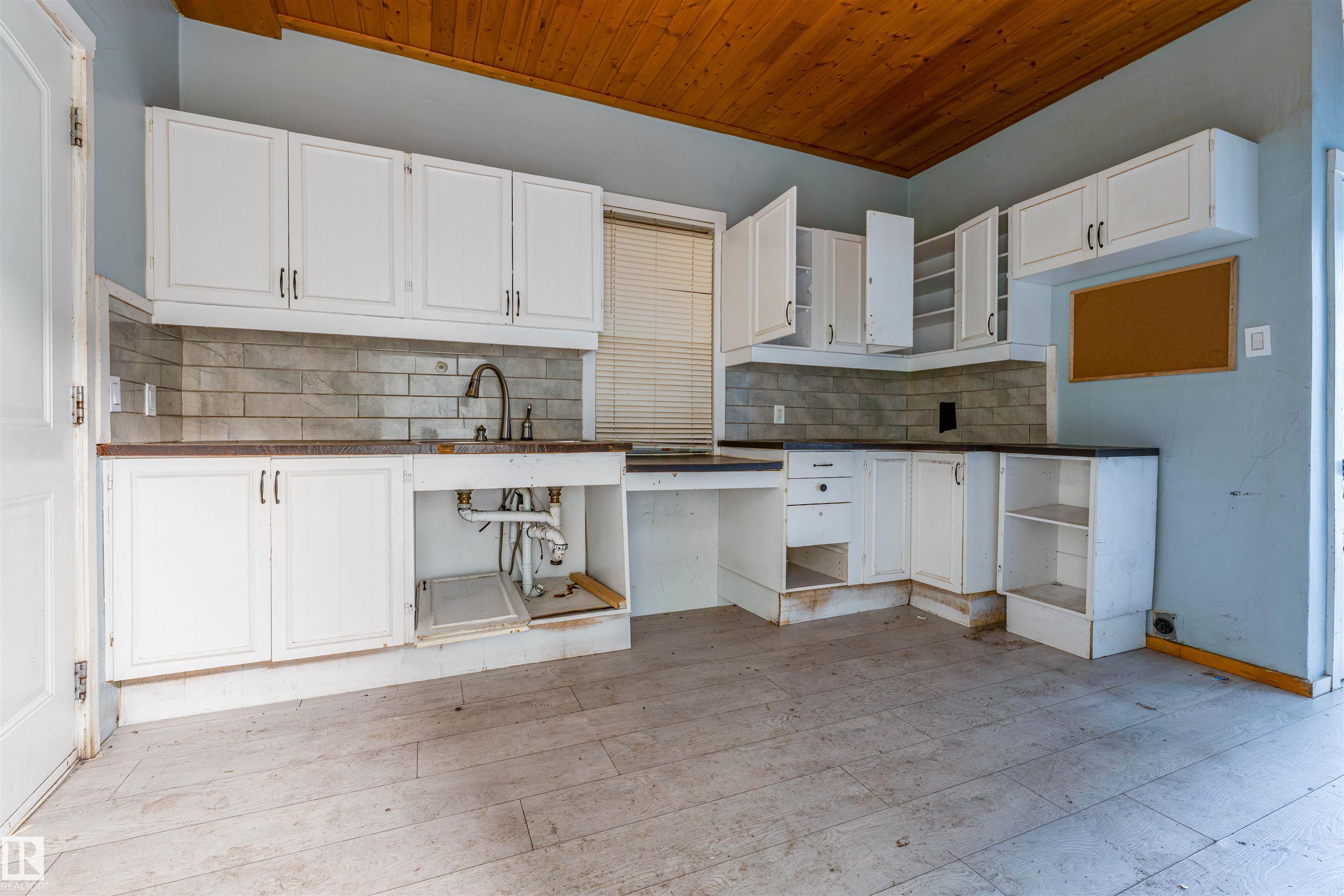 Photo 6 at 11608 93 Street NW, Alberta Avenue, Edmonton