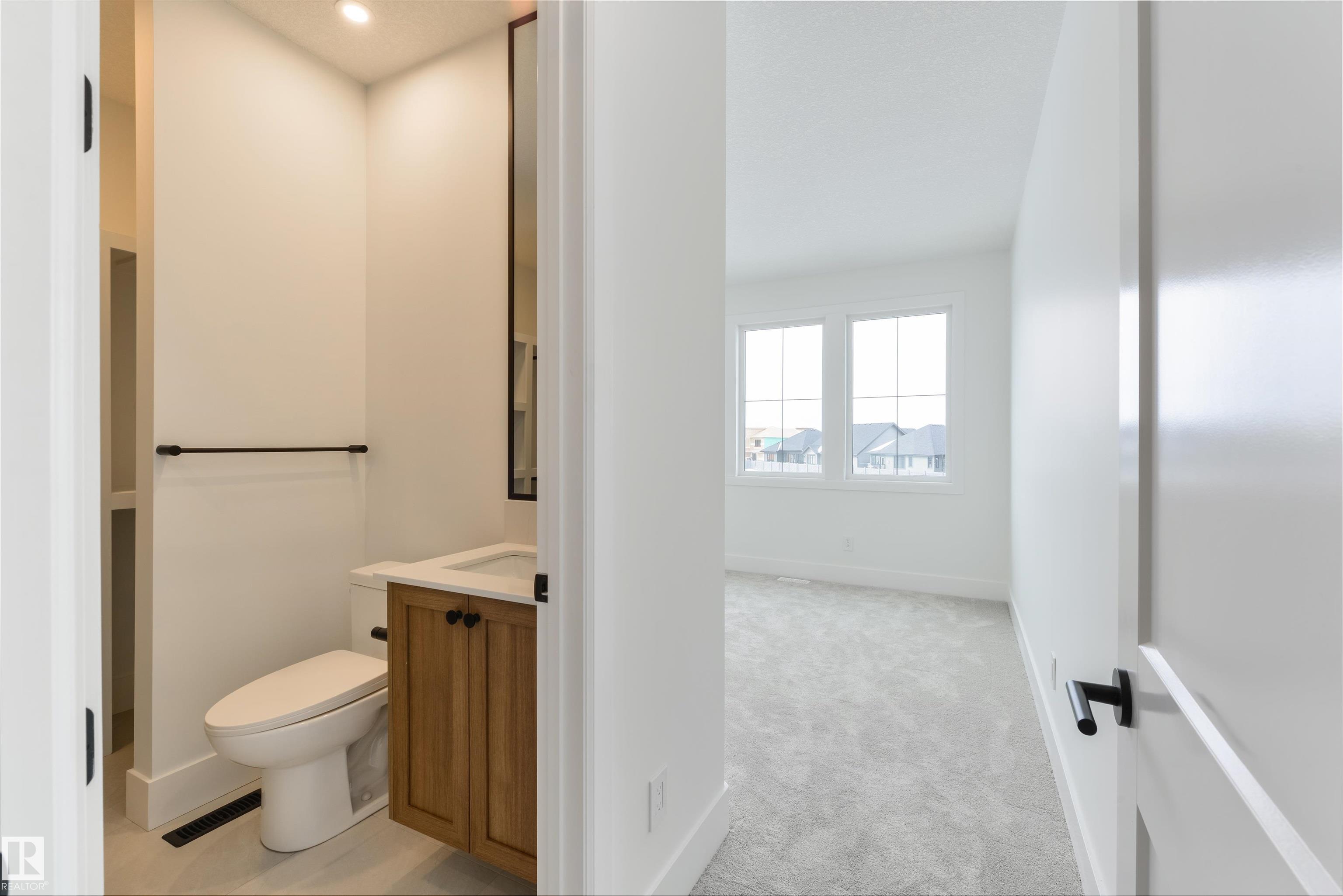 https://zimg.paragon.ice.com/ParagonImages/Property/PM/RAE/225402279/37/0/0/3e319d9662190be9a74087d1d4e75f44/1/7ae617c9e637b9678027afb36f547631/225402279-d8d6133a-90f6-46ff-aa7f-0e4a8c2e14c1.JPG