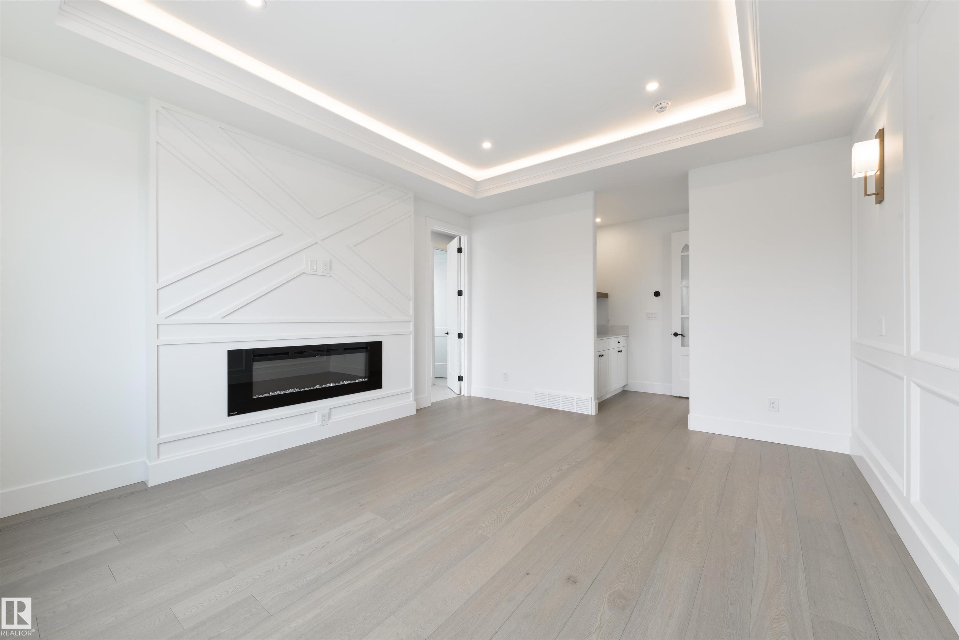https://zimg.paragon.ice.com/ParagonImages/Property/PM/RAE/225402279/43/0/0/84c4e129396c6df4c5f37415134654a0/1/7ae617c9e637b9678027afb36f547631/225402279-b39efc58-a9e0-4fa7-8019-beade23ff1d1.JPG