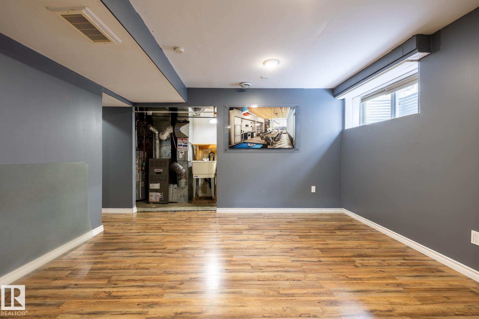 Photo 27 at 11622 11 Avenue SW, Rutherford, Edmonton
