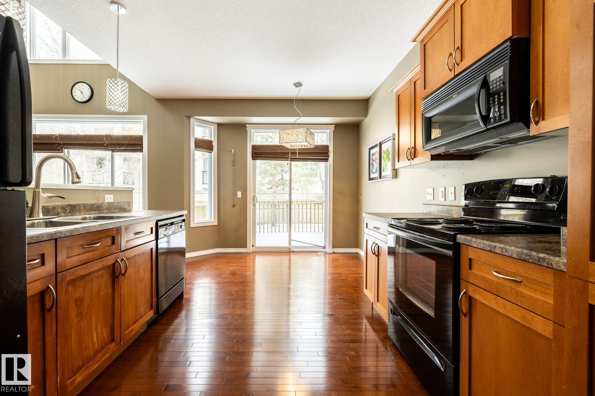 Photo 7 at 11622 11 Avenue SW, Rutherford, Edmonton