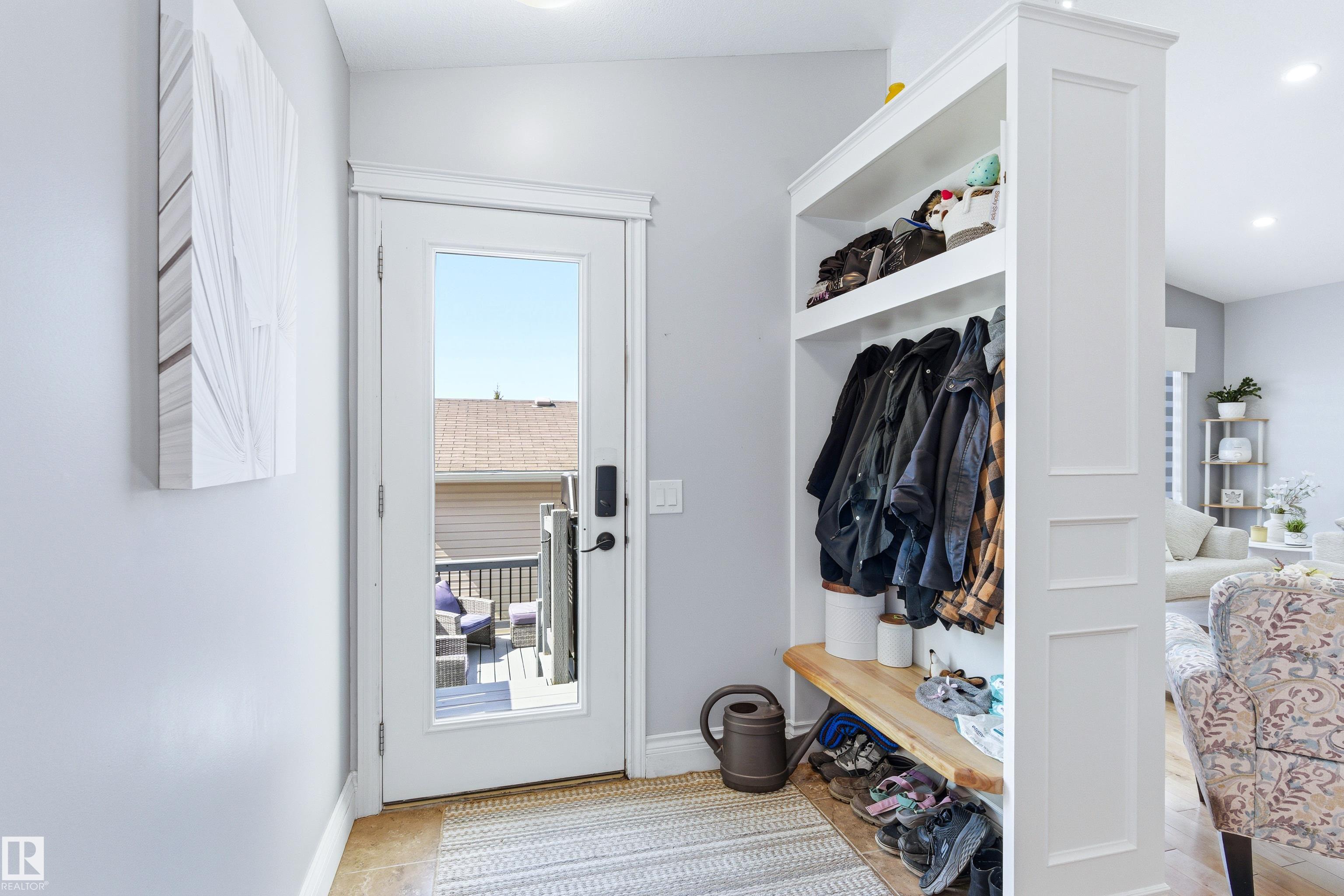Photo 13 at 141 Bridgeport Boulevard, Bridgeport, Leduc