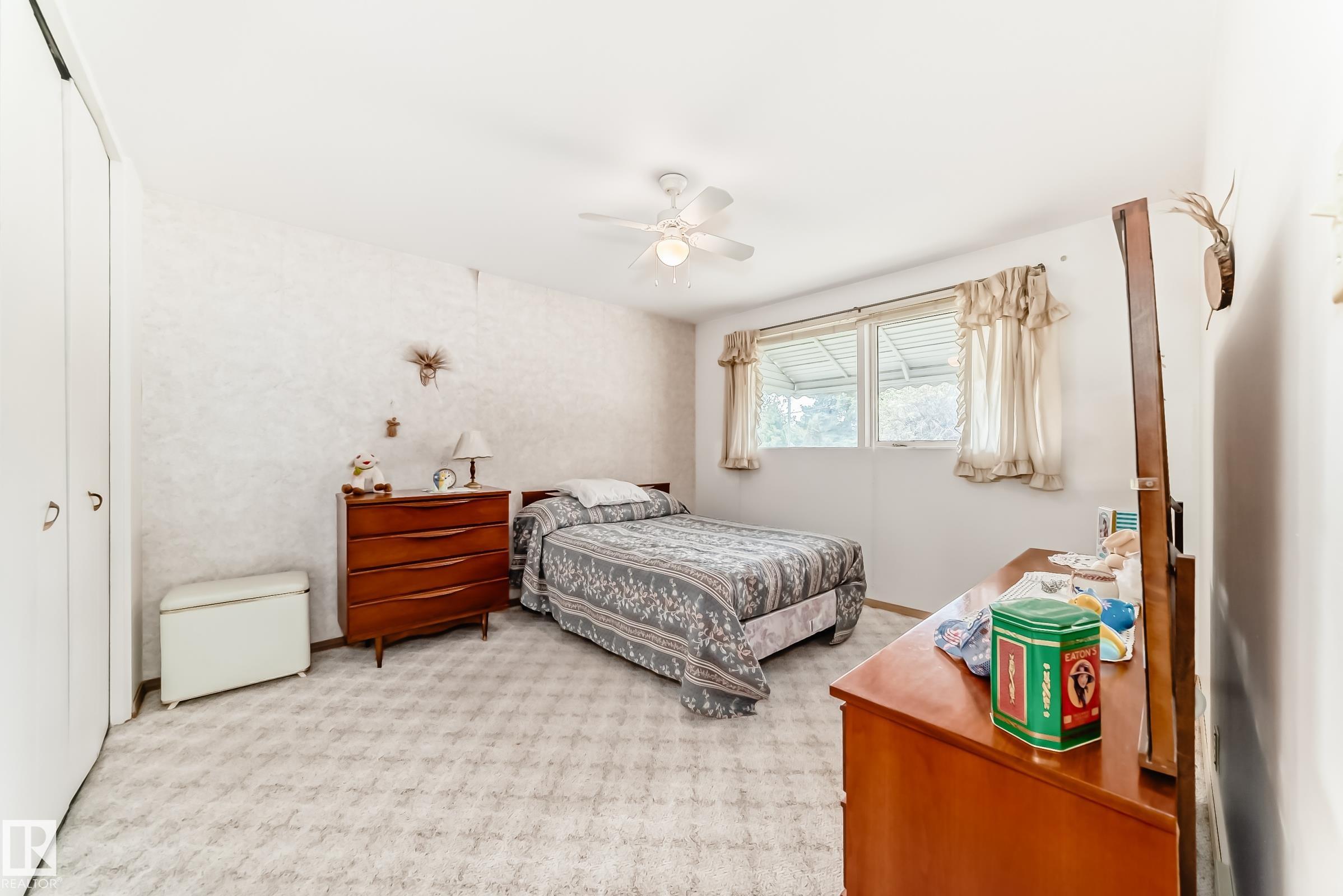 Photo 14 at 16331 109 Avenue NW, Mayfield, Edmonton