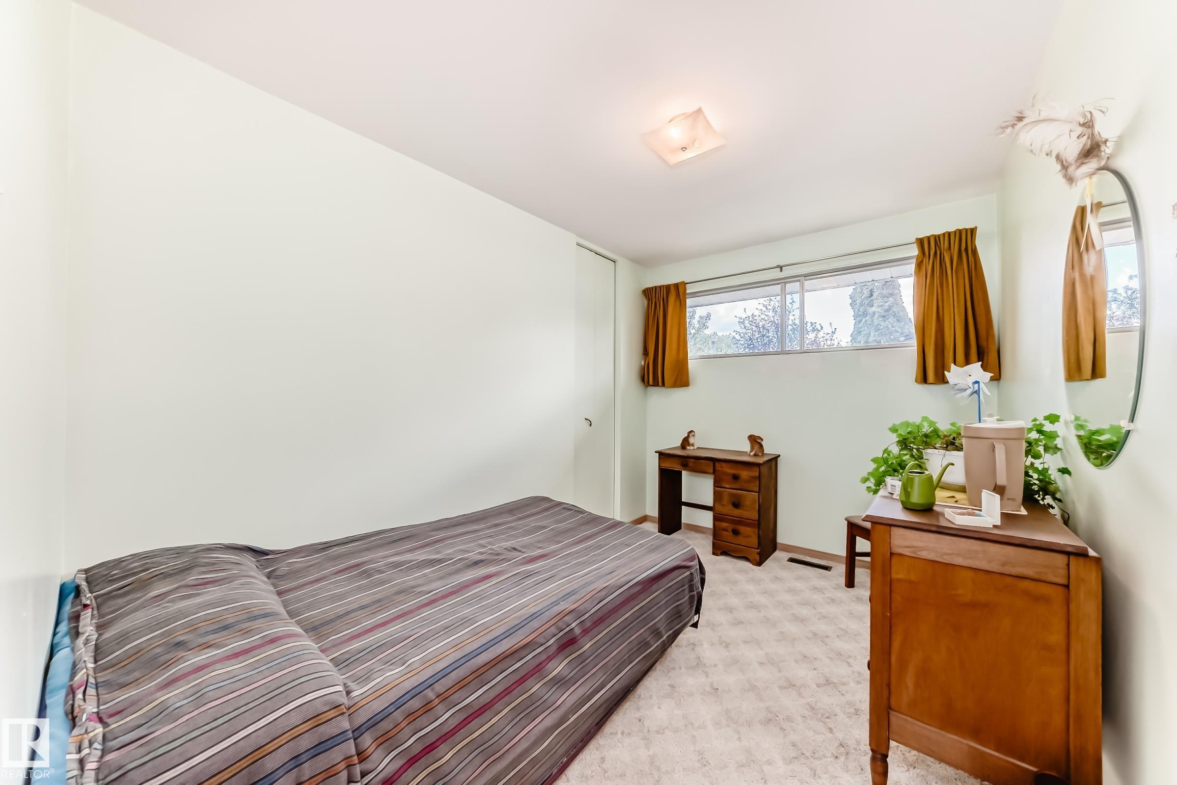 Photo 17 at 16331 109 Avenue NW, Mayfield, Edmonton