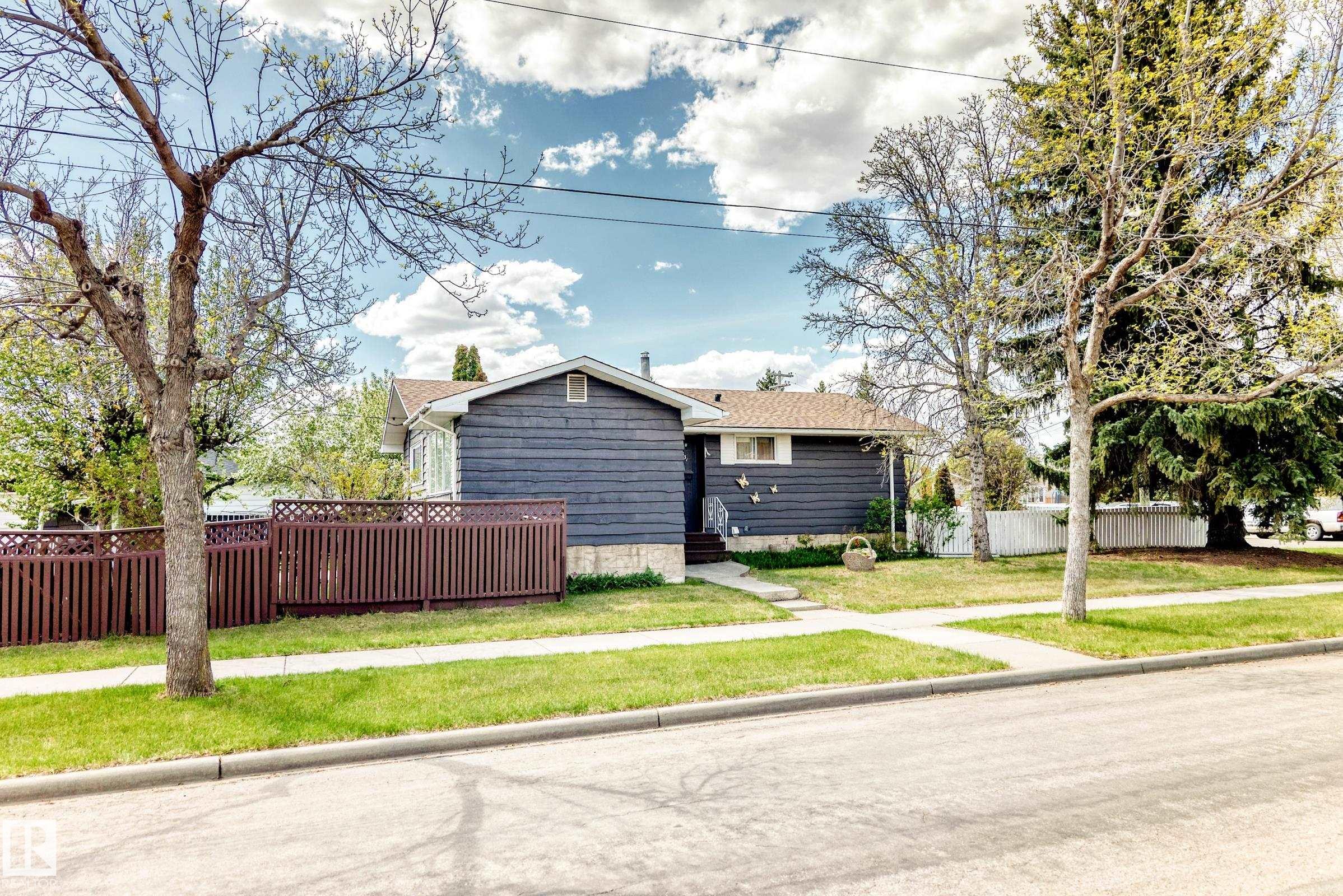 16331 109 Avenue NW, Mayfield, Edmonton