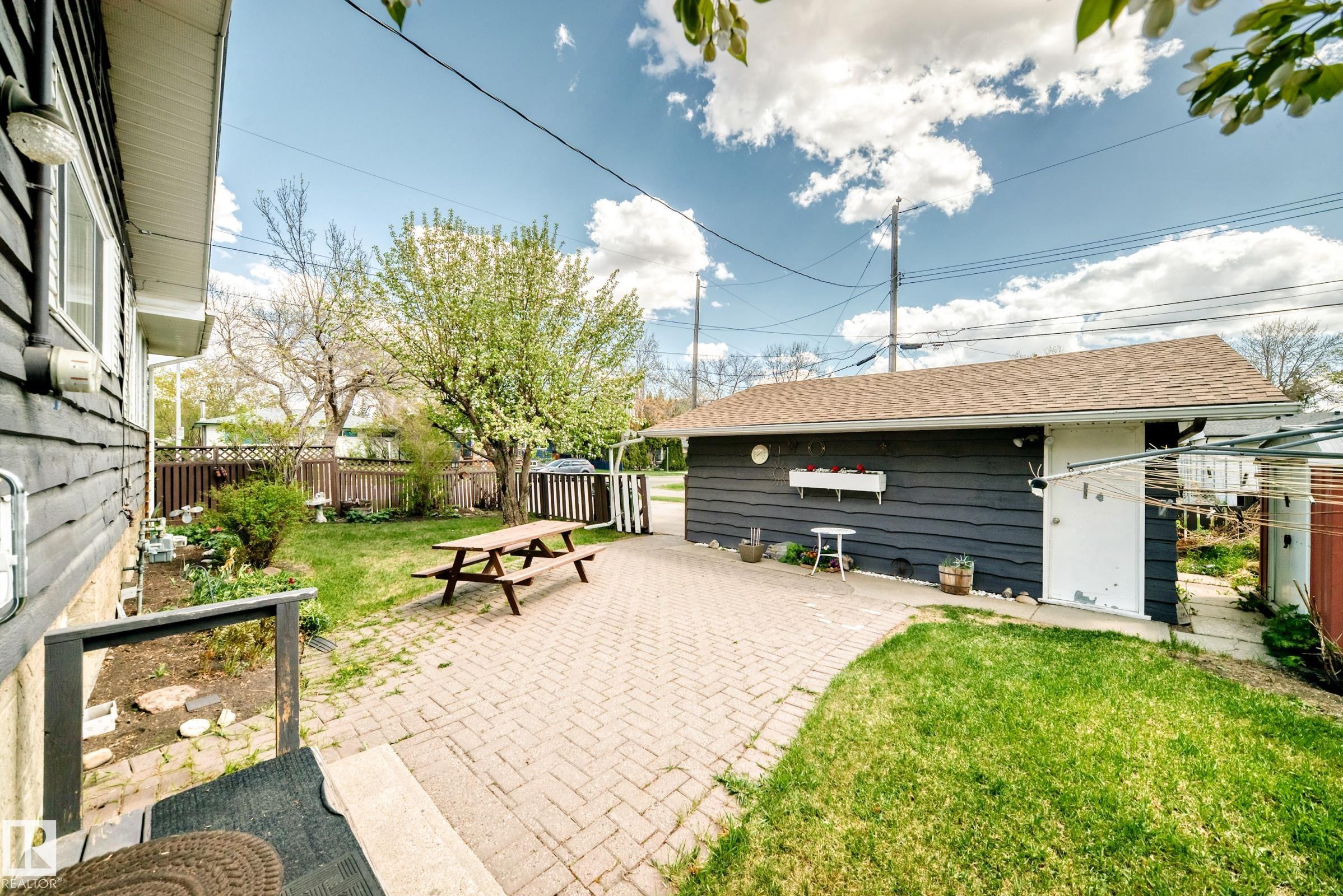 Photo 32 at 16331 109 Avenue NW, Mayfield, Edmonton