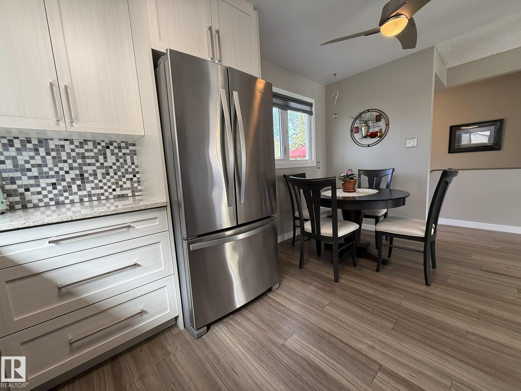https://zimg.paragon.ice.com/ParagonImages/Property/PM/RAE/225402299/13/0/0/73d51e7b7729cc03a69c6133171e77c6/1/287378b8bdcaf50e2f3ac0bbe901416c/225402299-50fe6407-4322-493a-bf59-00708939d101.JPG