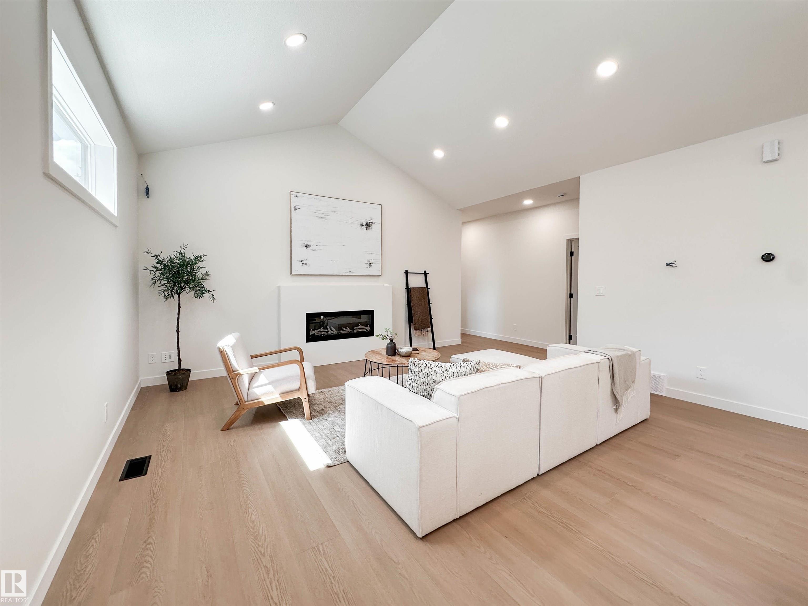 Photo 18 at 12342 131 Street NW, Sherbrooke, Edmonton