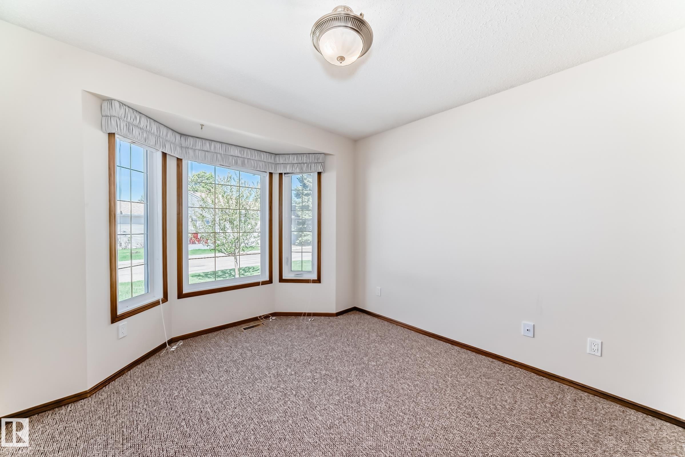 https://zimg.paragon.ice.com/ParagonImages/Property/PM/RAE/225402309/22/0/0/0d3e7424fb46fcc23430a5304c9dd02d/1/40b1fc5436553ca230b63c37befbdca1/225402309-8c024db5-0a17-474a-a323-f578e0fac74c.JPG