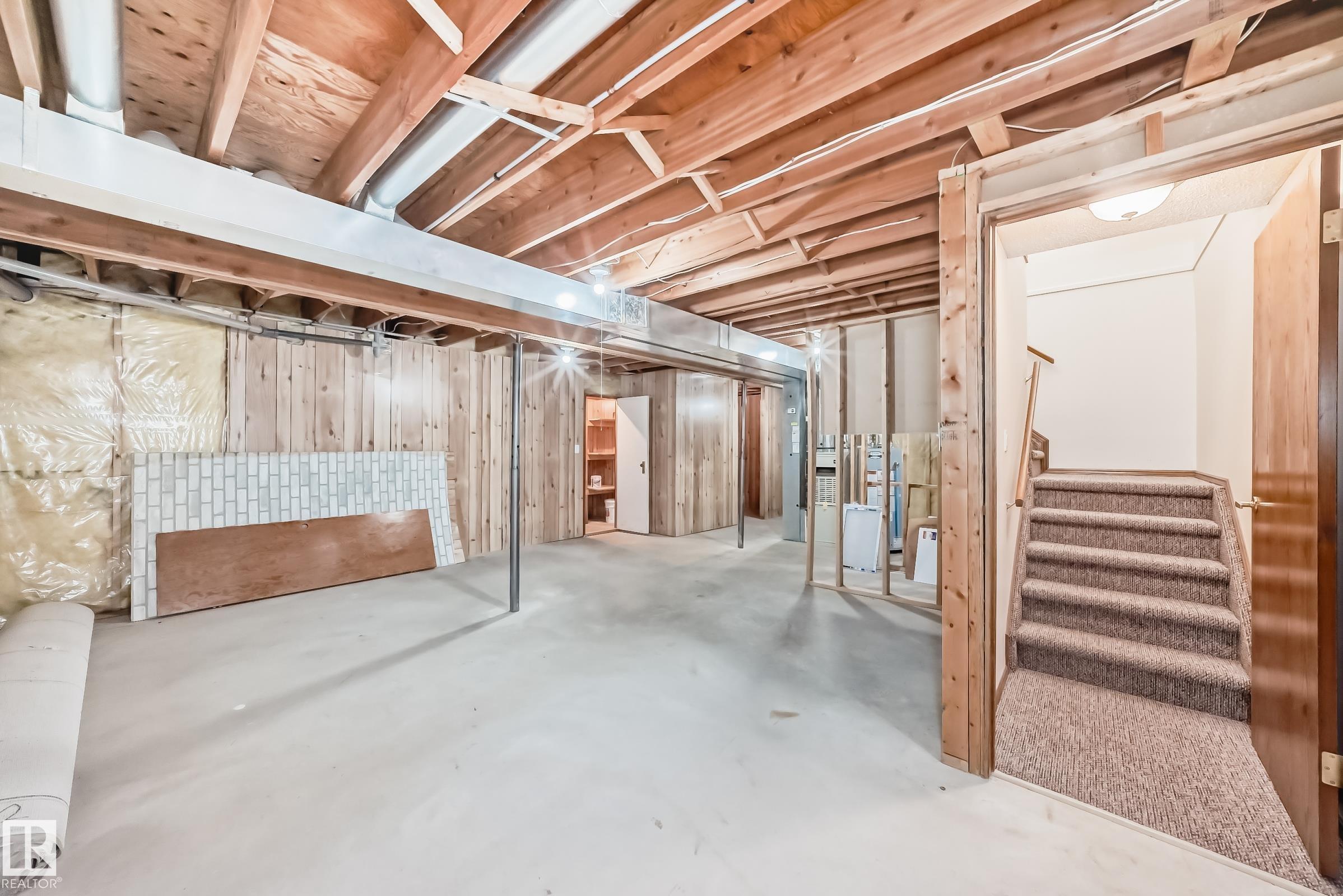 https://zimg.paragon.ice.com/ParagonImages/Property/PM/RAE/225402309/28/0/0/cd0af82ba67d42bcfe0797174e628368/1/40b1fc5436553ca230b63c37befbdca1/225402309-e452c7b9-fa15-4695-b6c0-c3603d8205ed.JPG