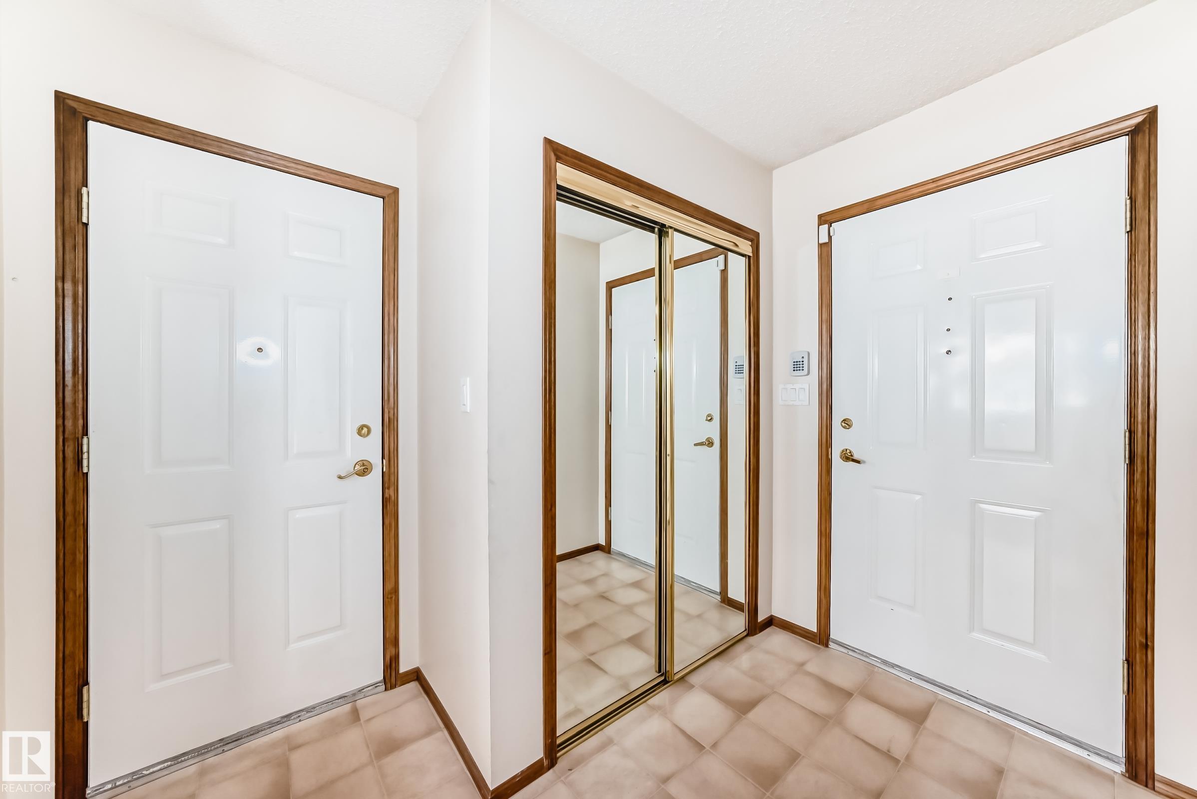 Picture for 4815 32 AV NW