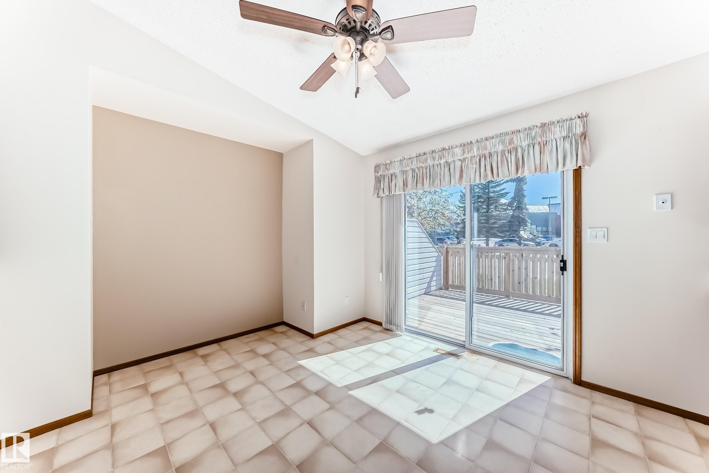 https://zimg.paragon.ice.com/ParagonImages/Property/PM/RAE/225402309/9/0/0/2682a5a029eb4bf5a4c6700fea35858b/1/40b1fc5436553ca230b63c37befbdca1/225402309-69949e88-2821-4e78-9cae-05465ea8924e.JPG