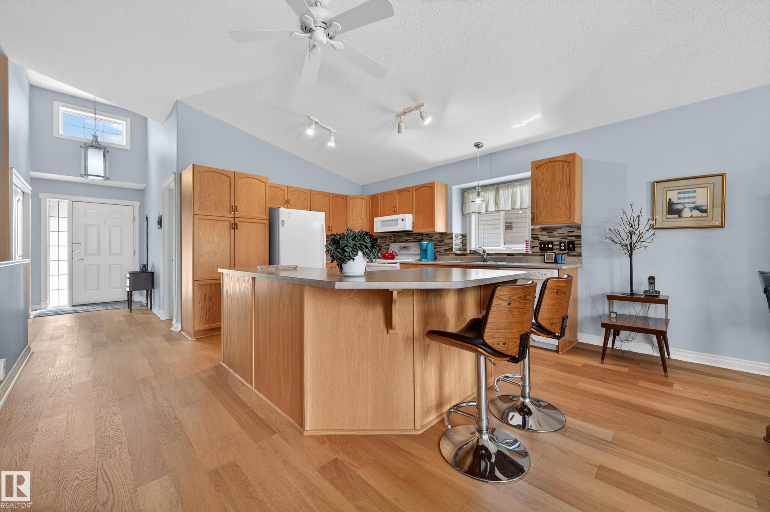 Photo 13 at 102 Bridgeview Drive, Bridgeview Fort Sask., Fort Saskatchewan