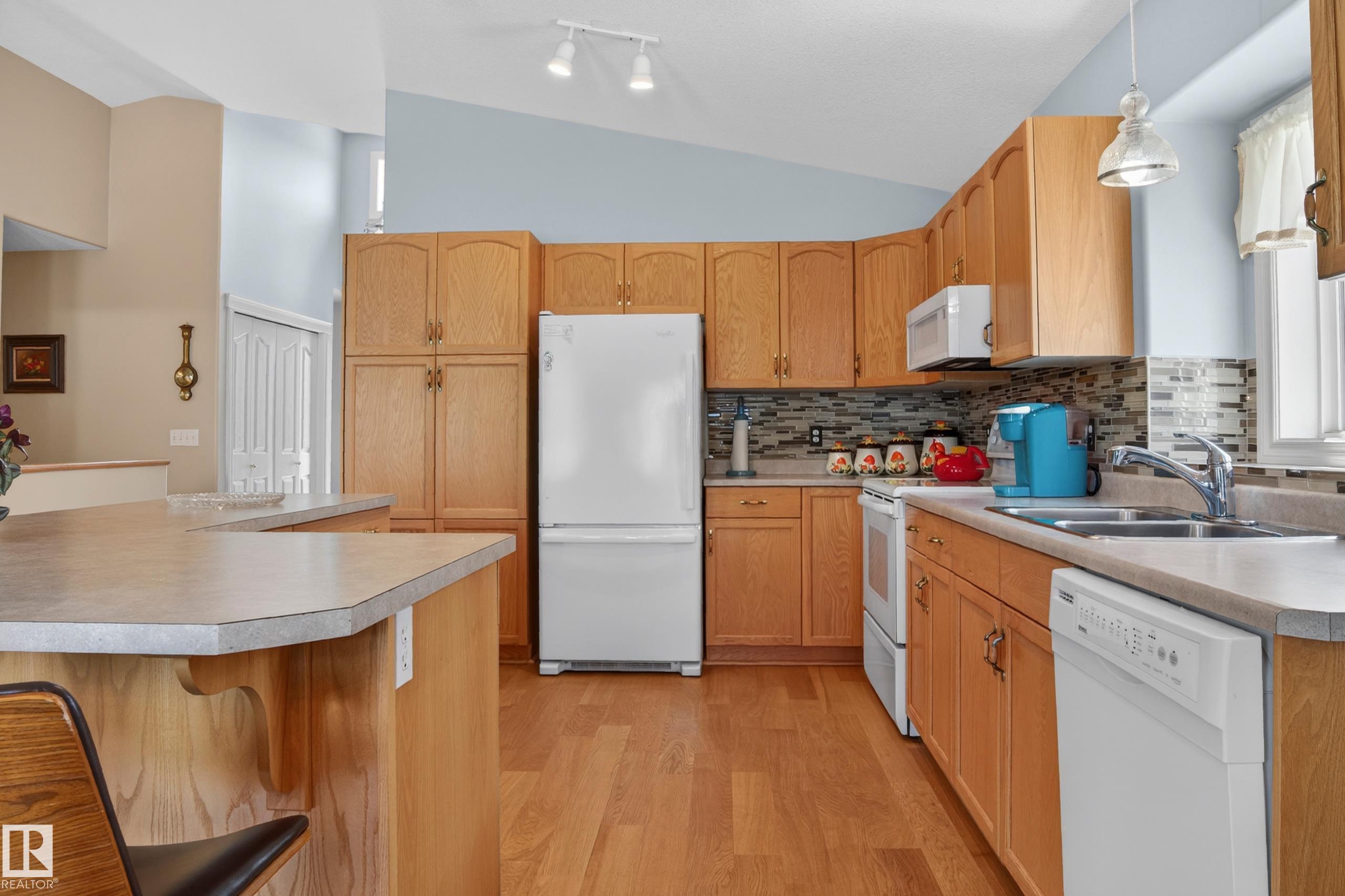 Photo 15 at 102 Bridgeview Drive, Bridgeview Fort Sask., Fort Saskatchewan