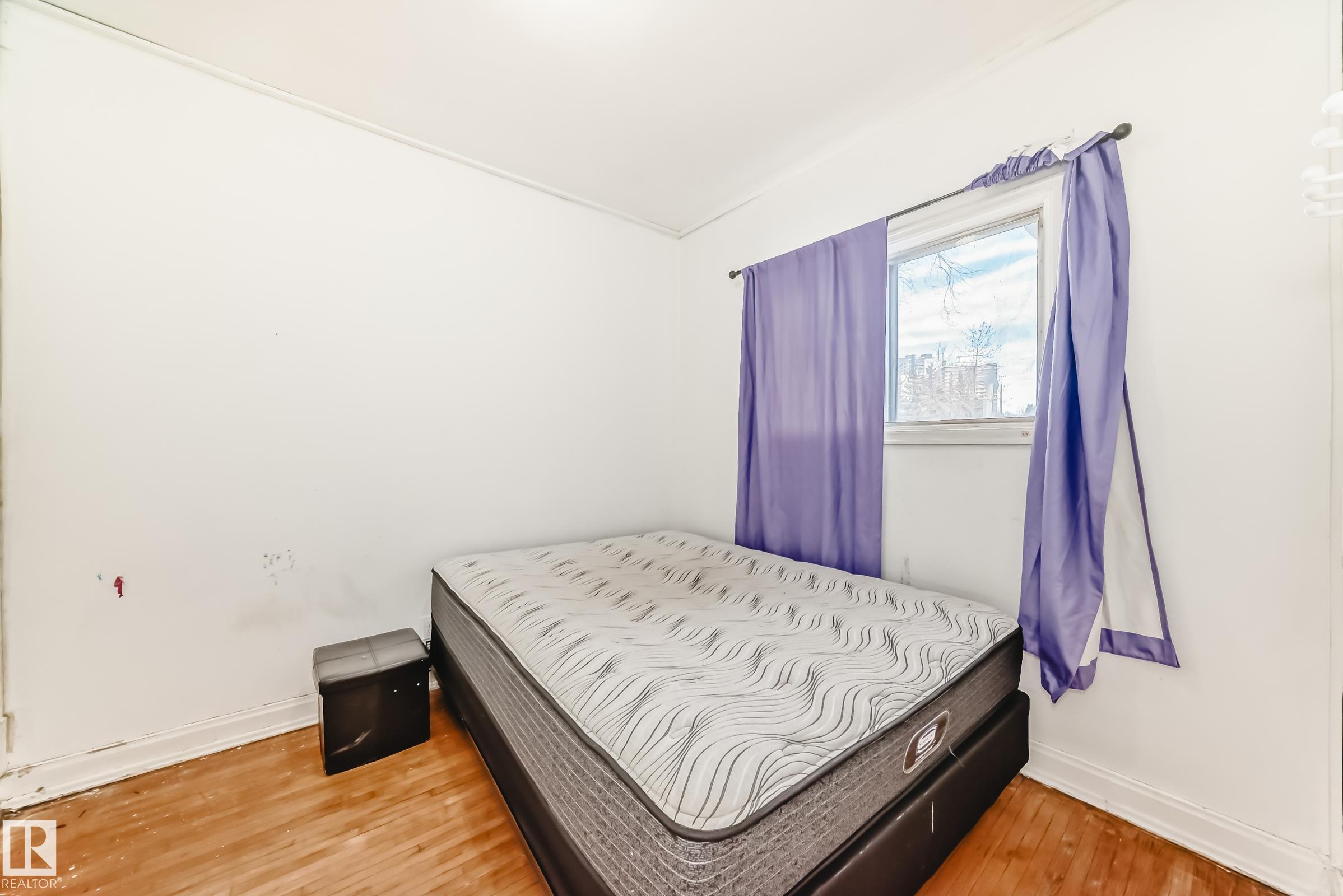 Photo 13 at 10564 92 Street NW, Boyle Street, Edmonton