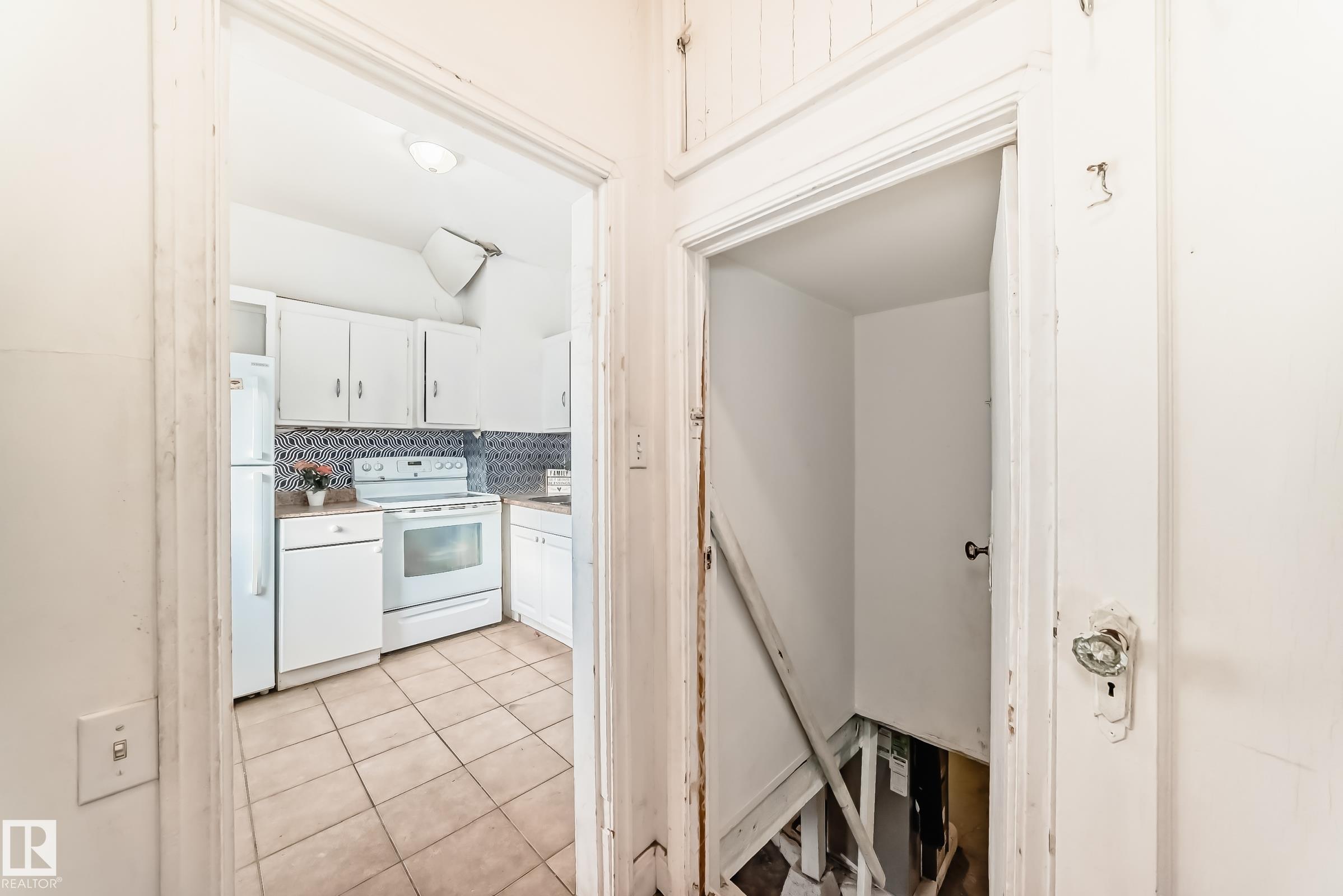 Photo 20 at 10564 92 Street NW, Boyle Street, Edmonton