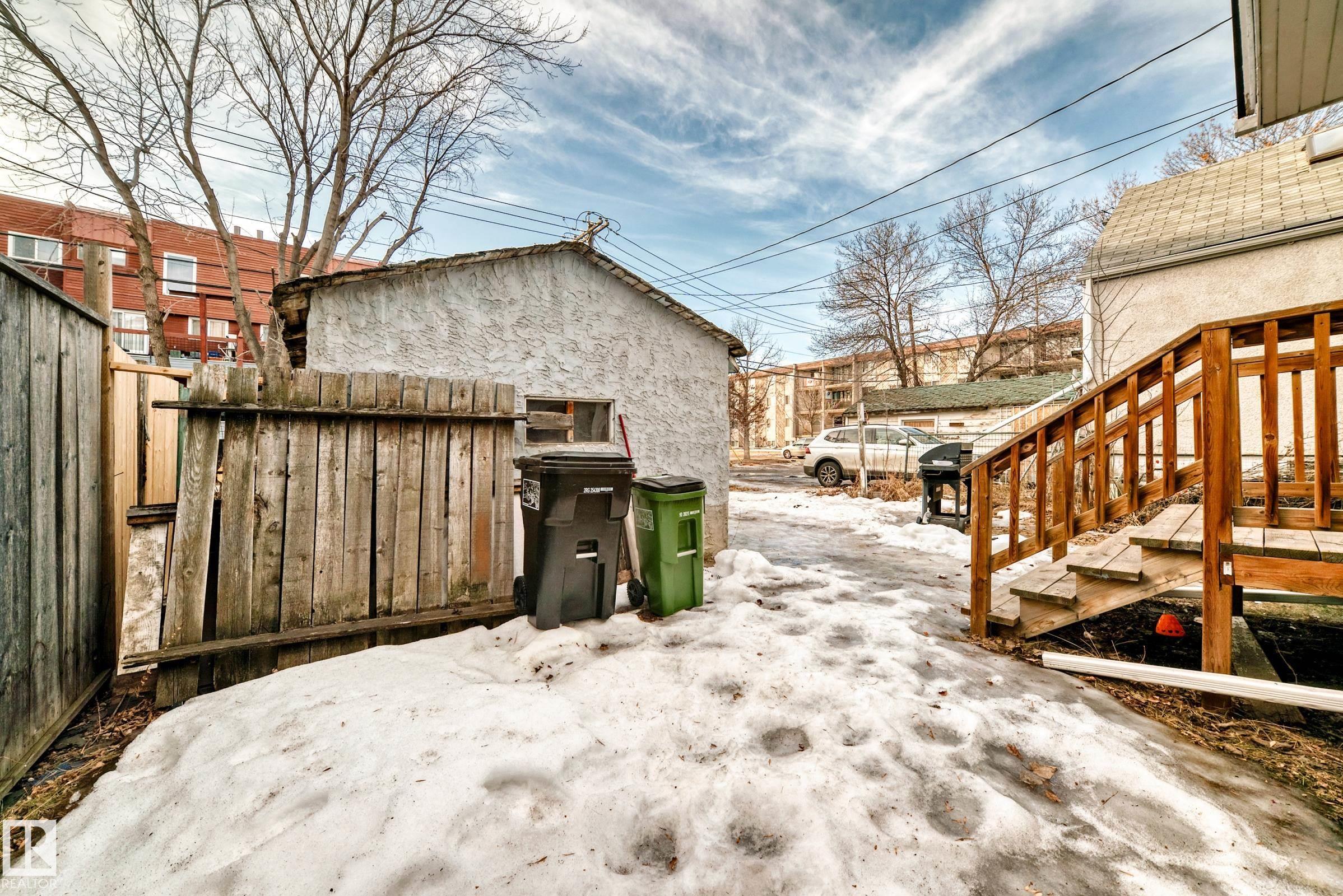 Photo 31 at 10564 92 Street NW, Boyle Street, Edmonton