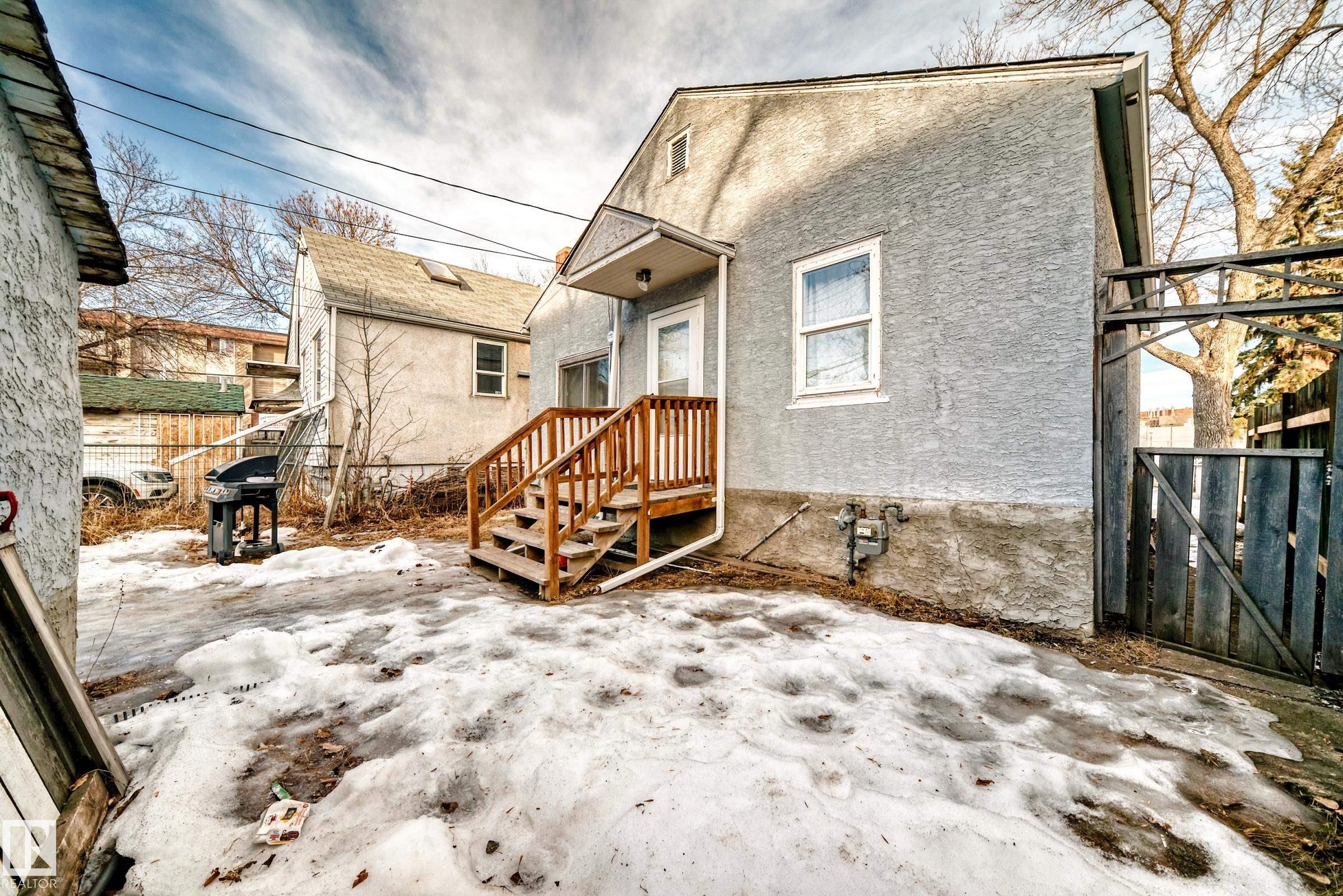 Photo 32 at 10564 92 Street NW, Boyle Street, Edmonton