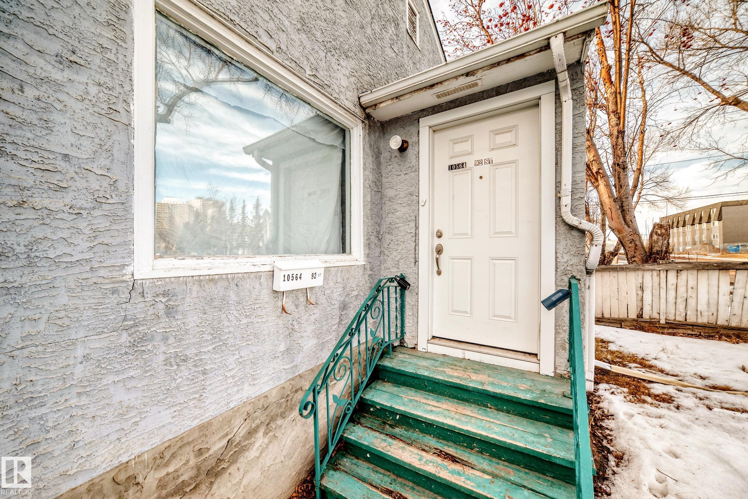 Photo 33 at 10564 92 Street NW, Boyle Street, Edmonton