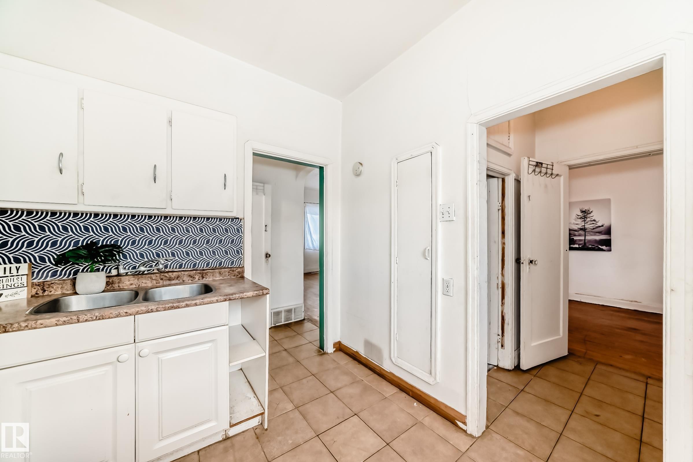 10564 92 Street NW, Boyle Street, Edmonton
