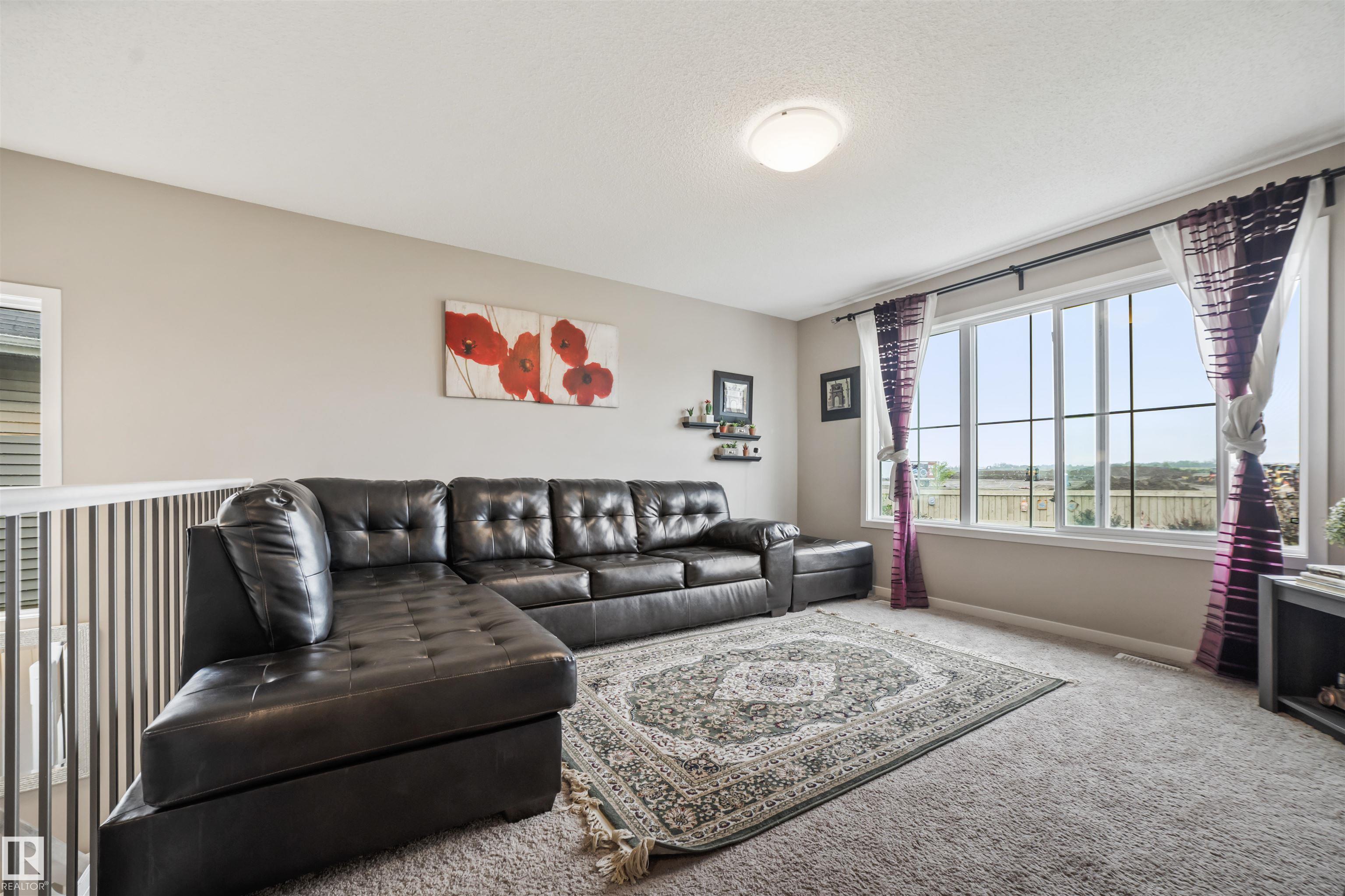 https://zimg.paragon.ice.com/ParagonImages/Property/PM/RAE/225402322/21/0/0/d332f4ce028168960b529bc7ba48c4a9/1/90b09ab728257914fa5044aee65c10e1/225402322-0a6bb32d-fd8e-473d-b38f-678cbd86f593.JPG